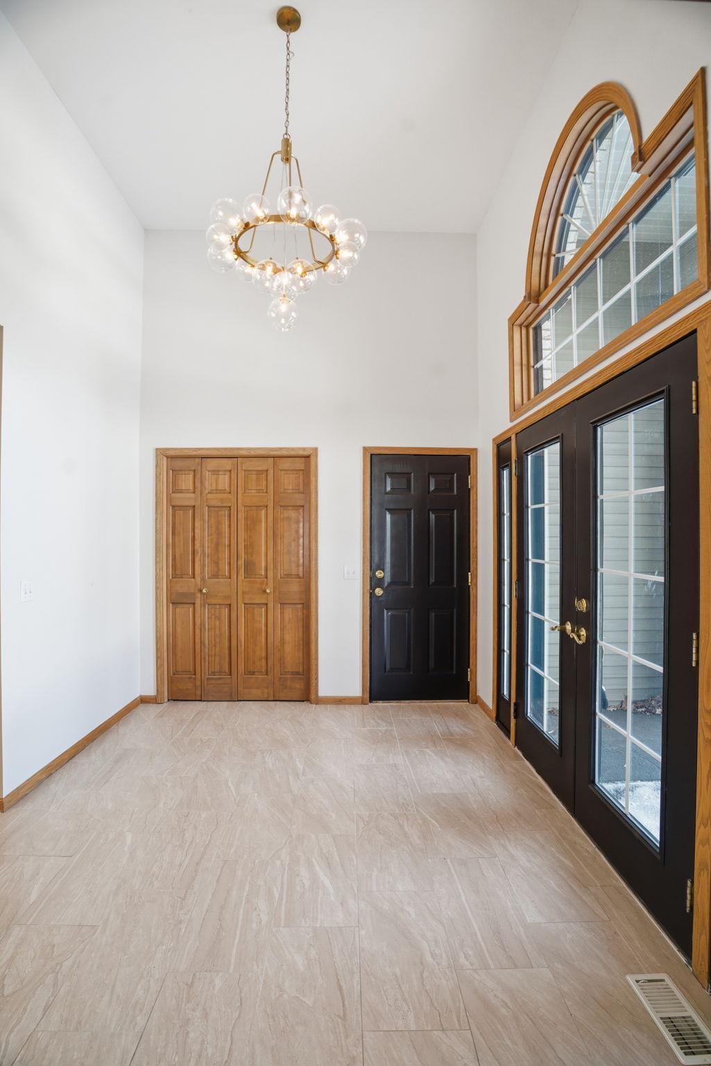 1162 Lakewood Drive S