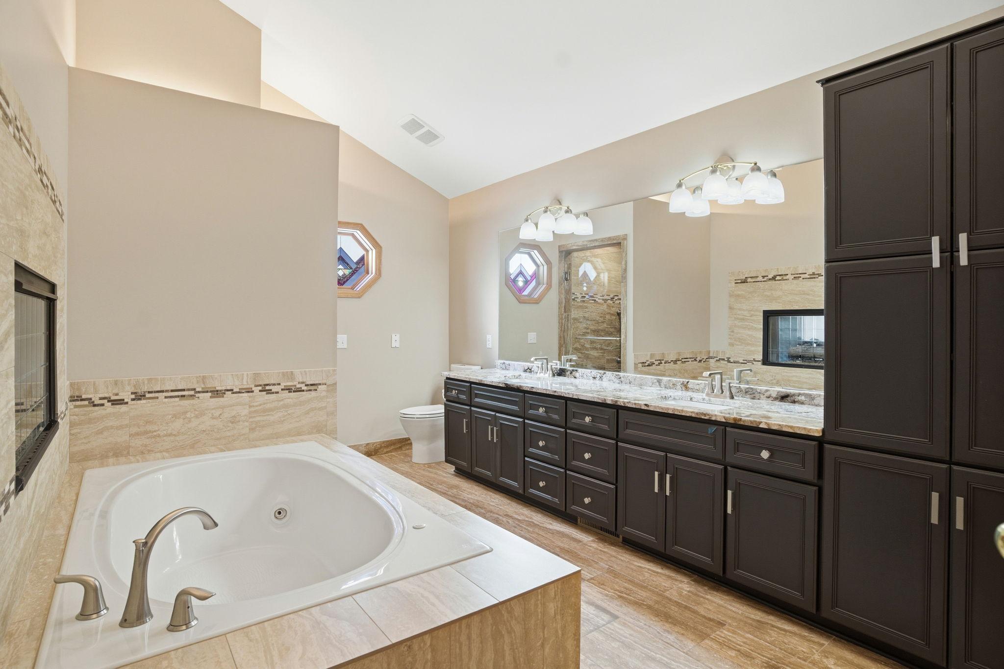 1162 Lakewood Drive S