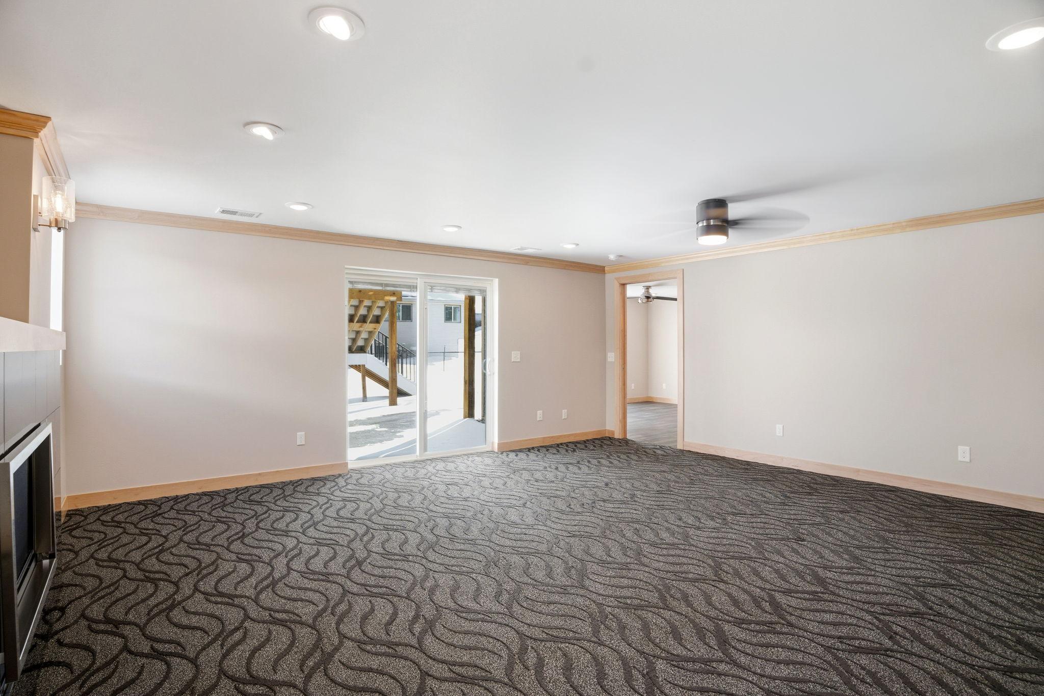 1162 Lakewood Drive S