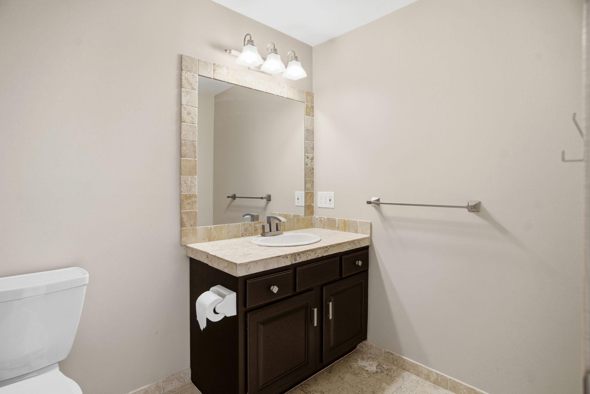 1162 Lakewood Drive S