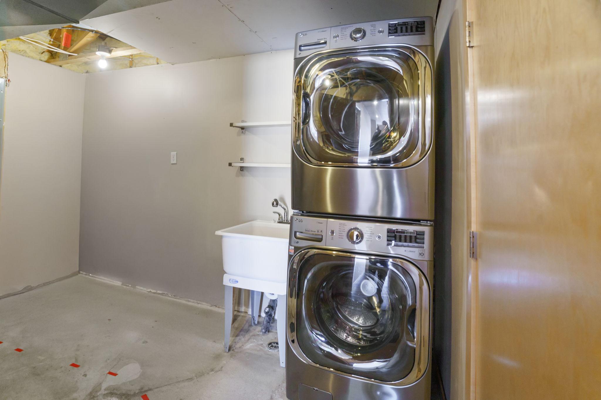 1162 Lakewood Drive S