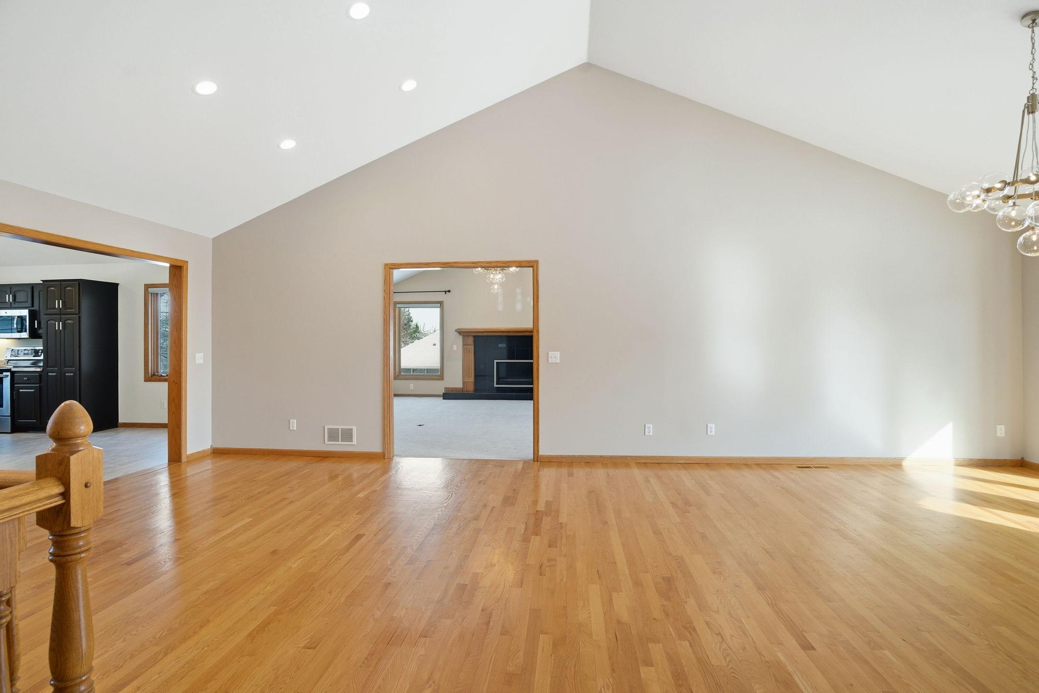 1162 Lakewood Drive S