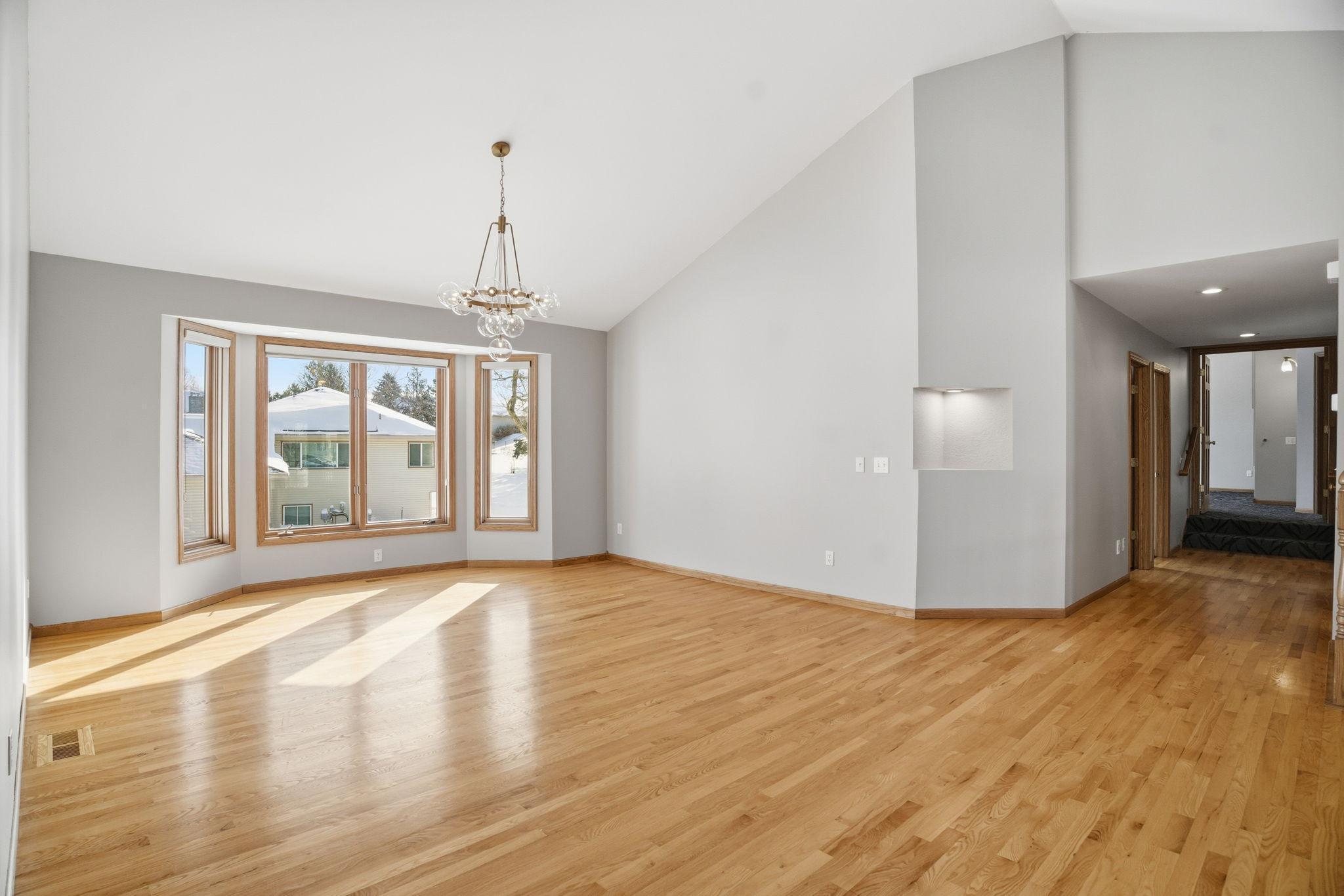 1162 Lakewood Drive S