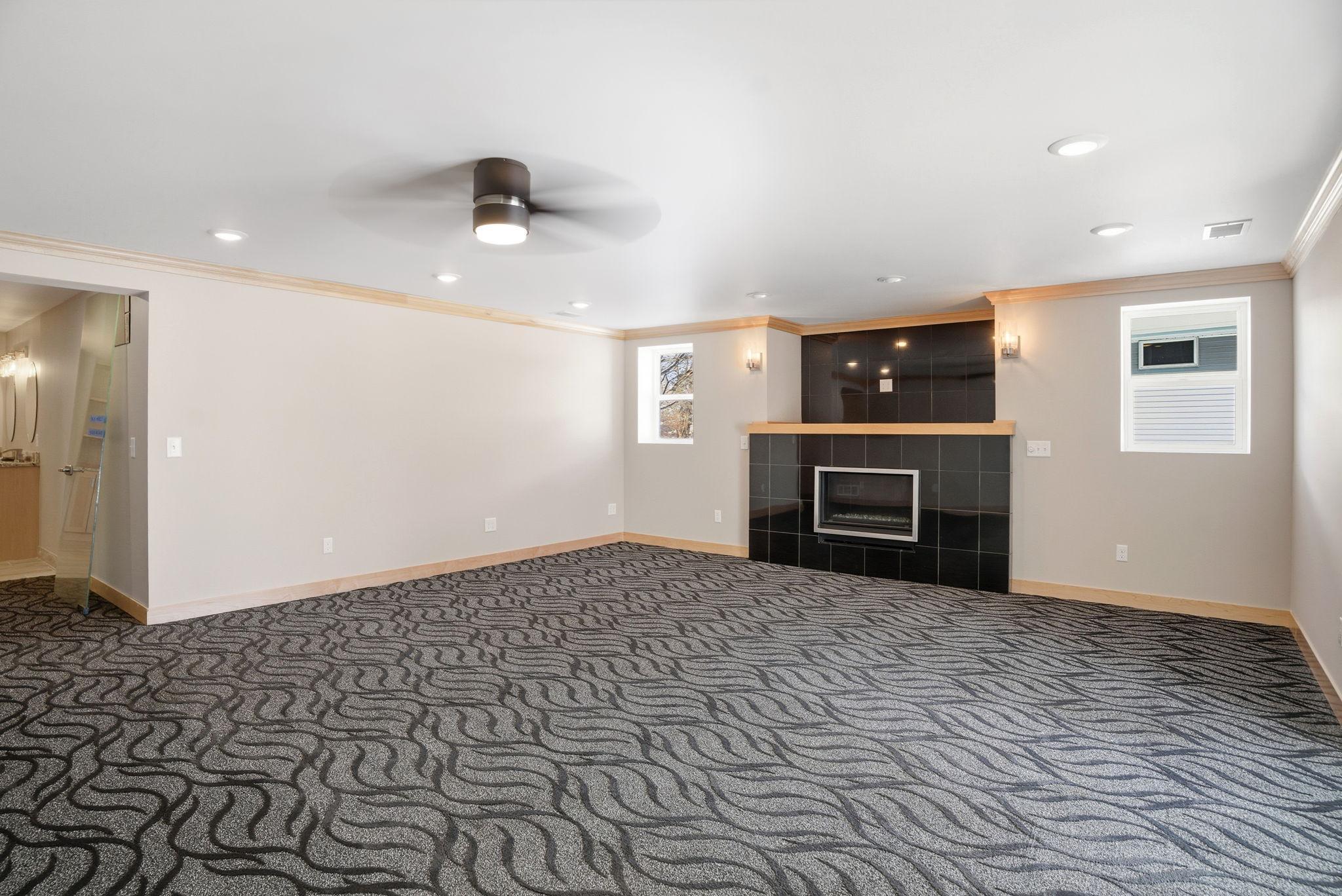 1162 Lakewood Drive S