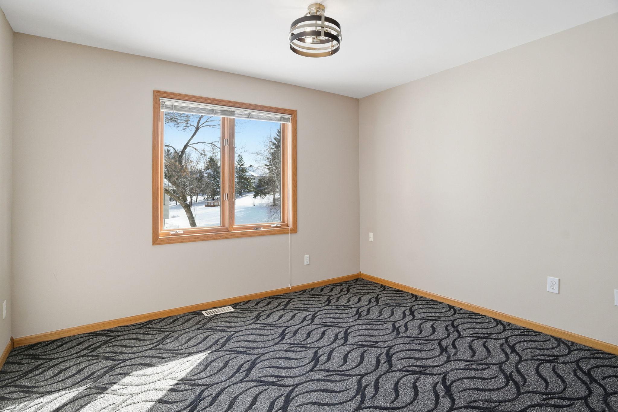 1162 Lakewood Drive S