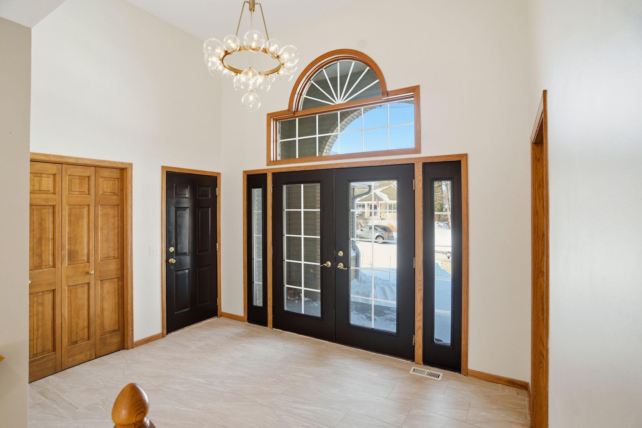 1162 Lakewood Drive S