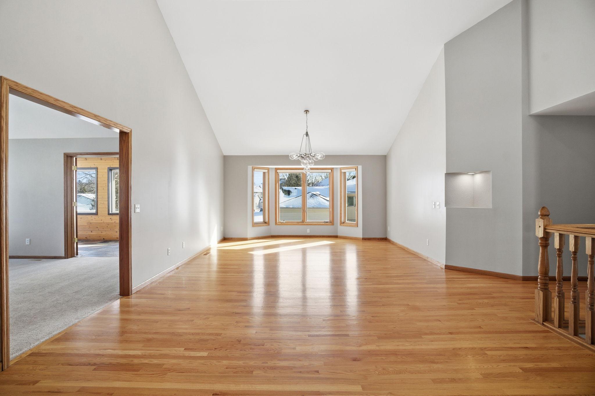 1162 Lakewood Drive S