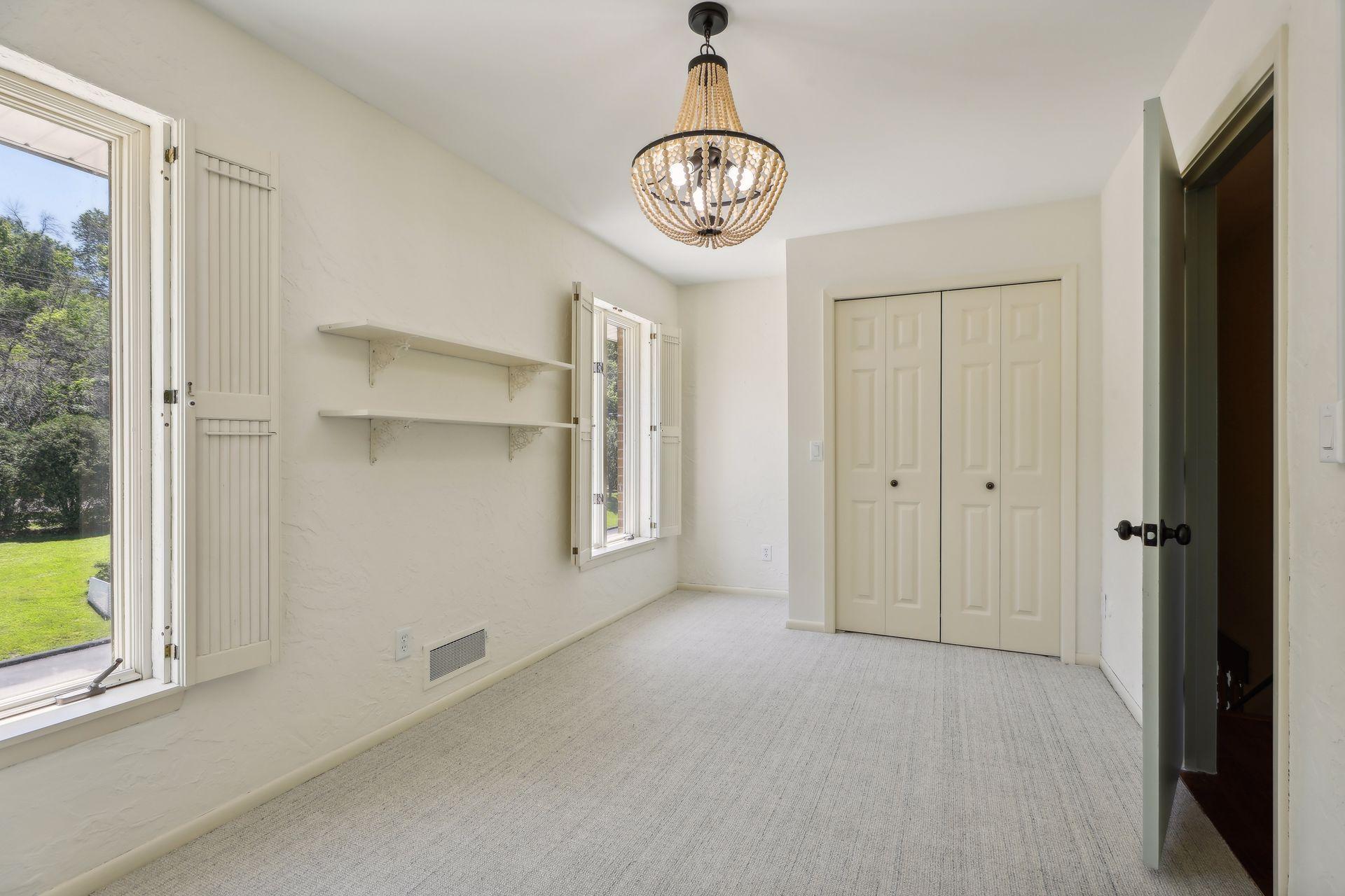 1127 Sibley Memorial Highway Unit: 4