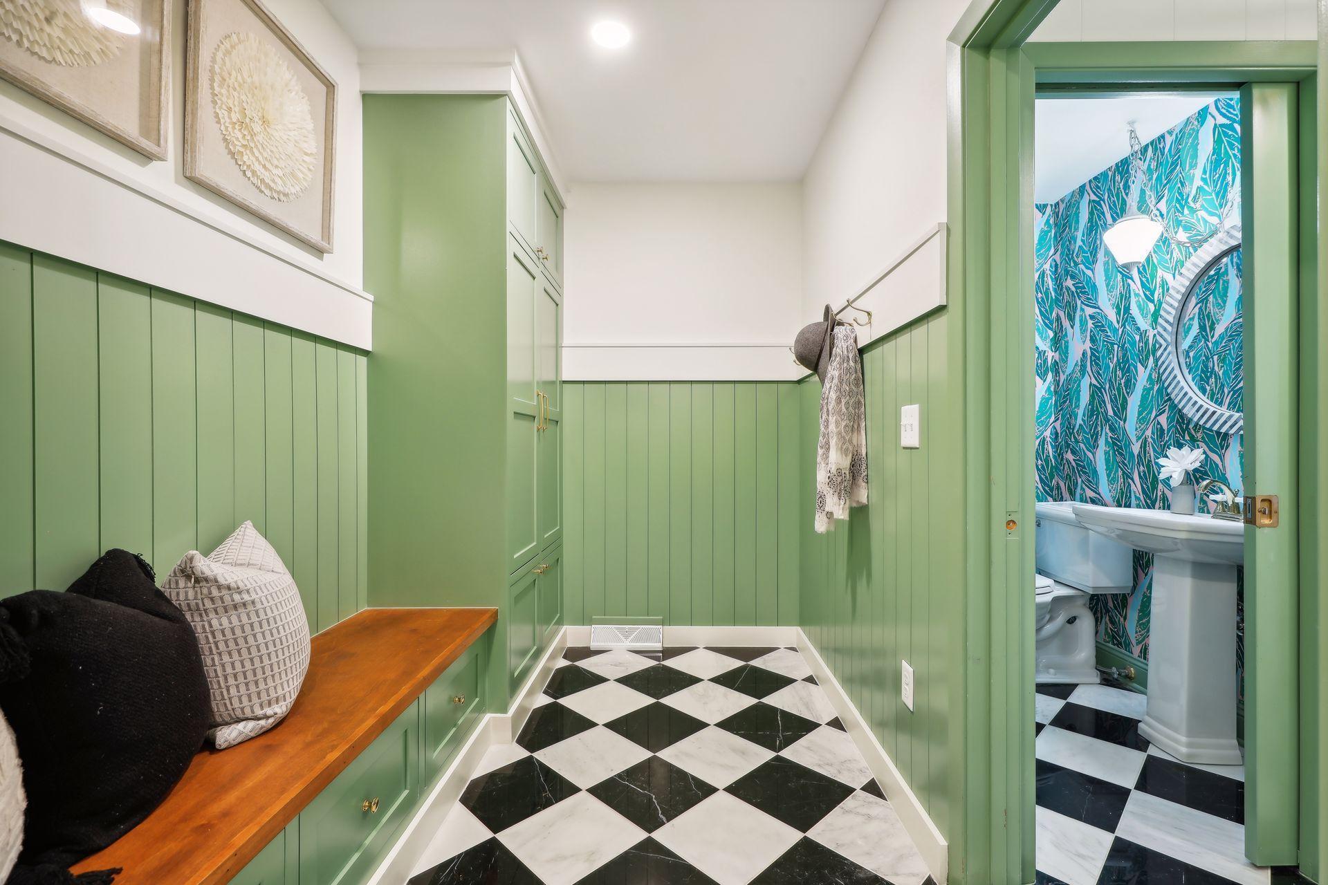 1127 Sibley Memorial Highway Unit: 4