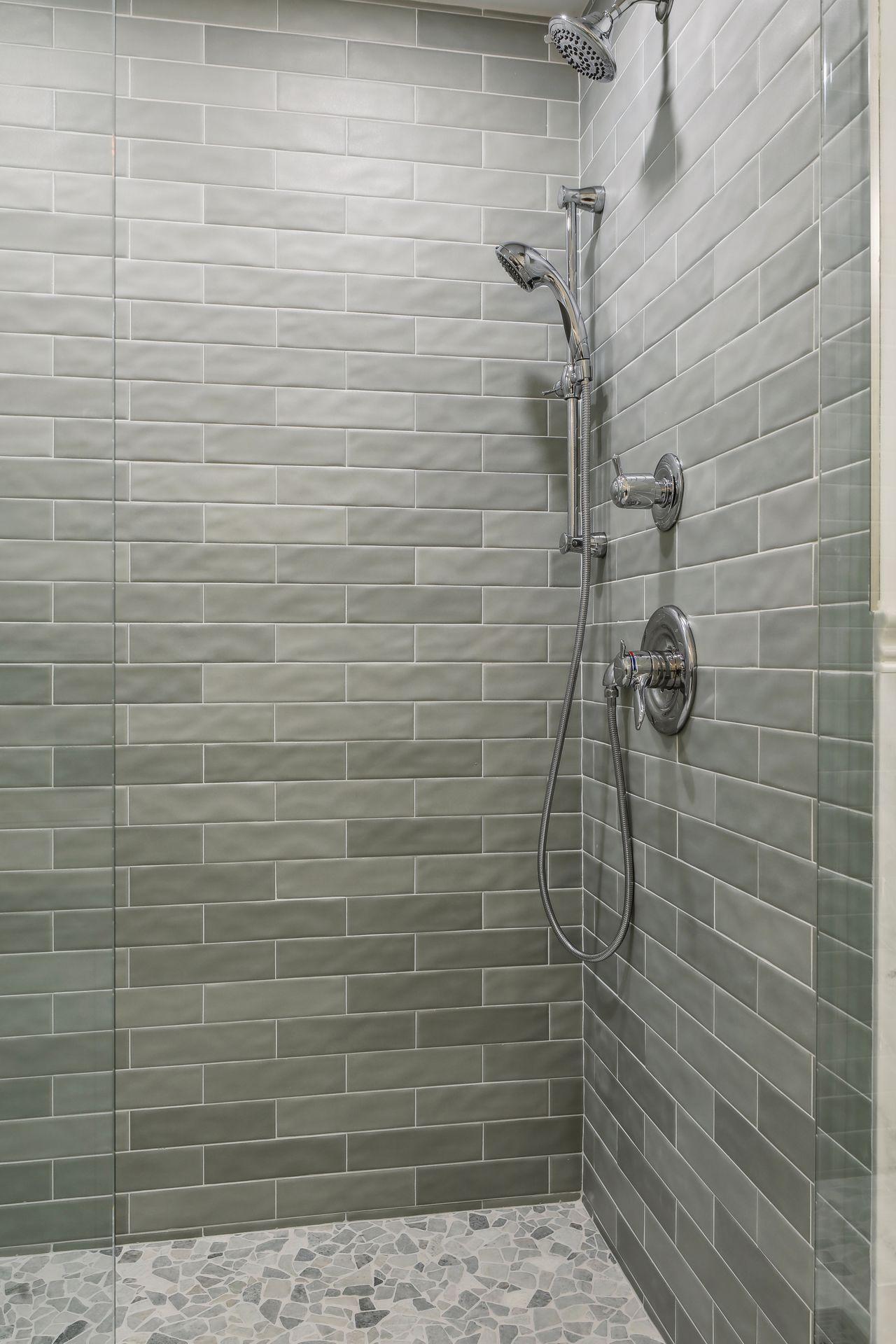 1127 Sibley Memorial Highway Unit: 4