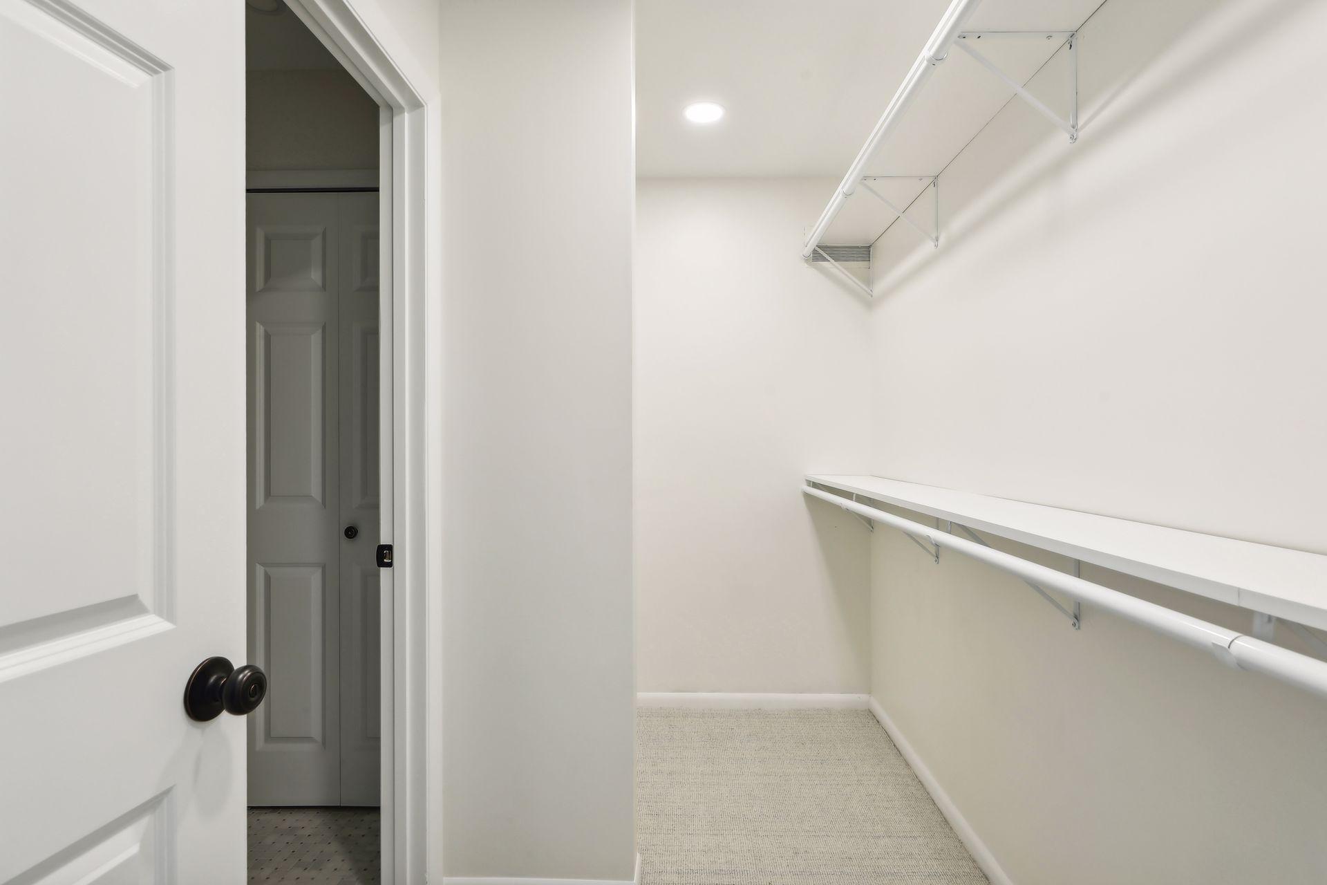 1127 Sibley Memorial Highway Unit: 4