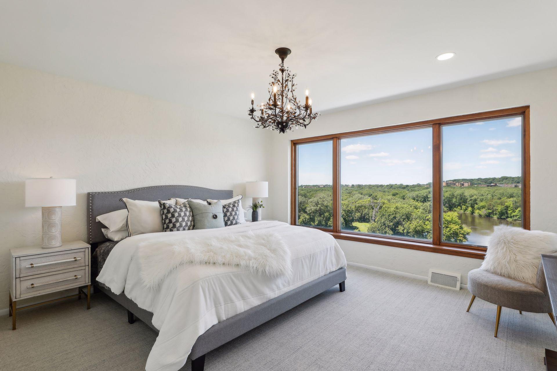 1127 Sibley Memorial Highway Unit: 4