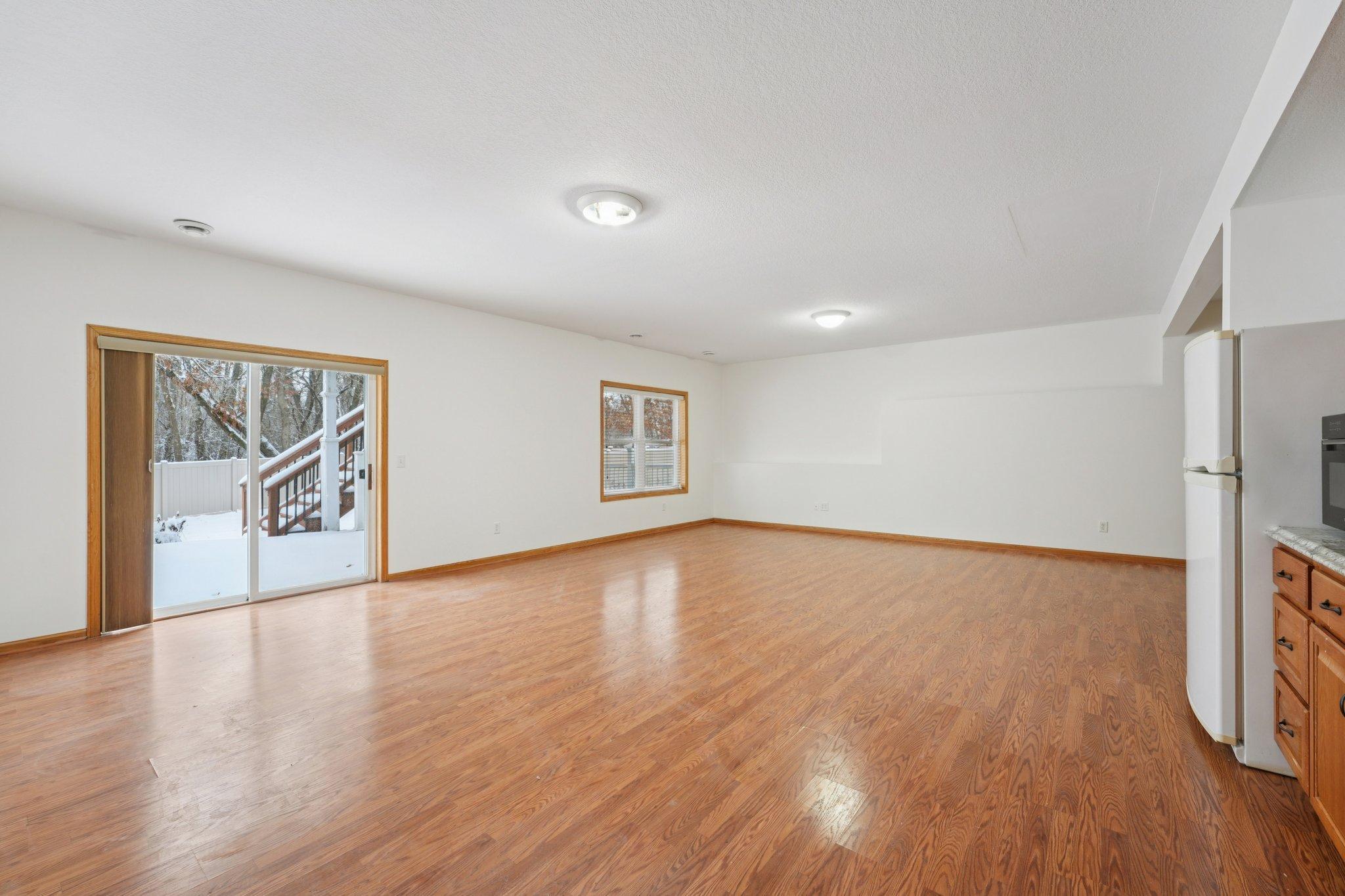 1789 Windsor Drive S