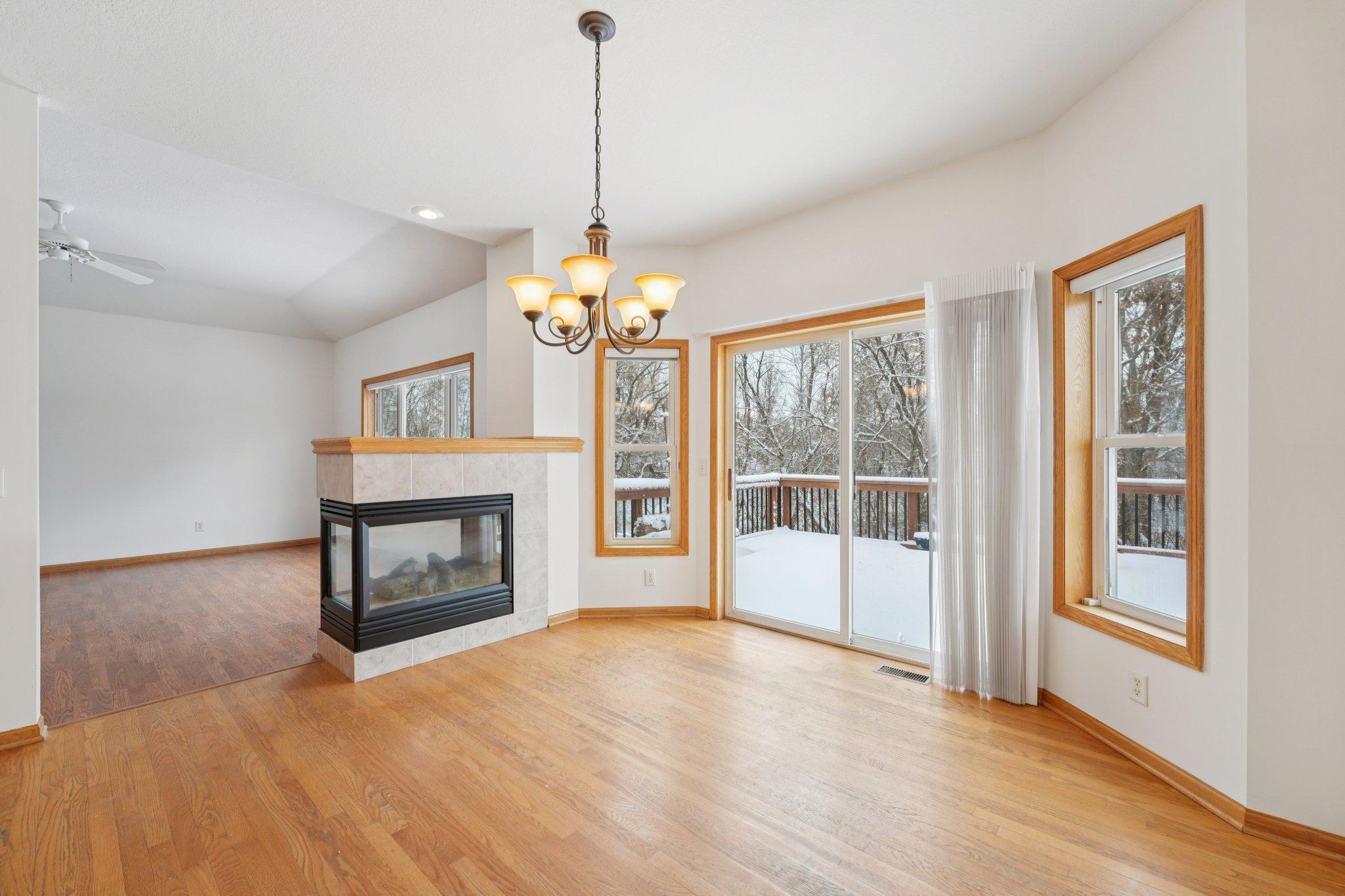 1789 Windsor Drive S