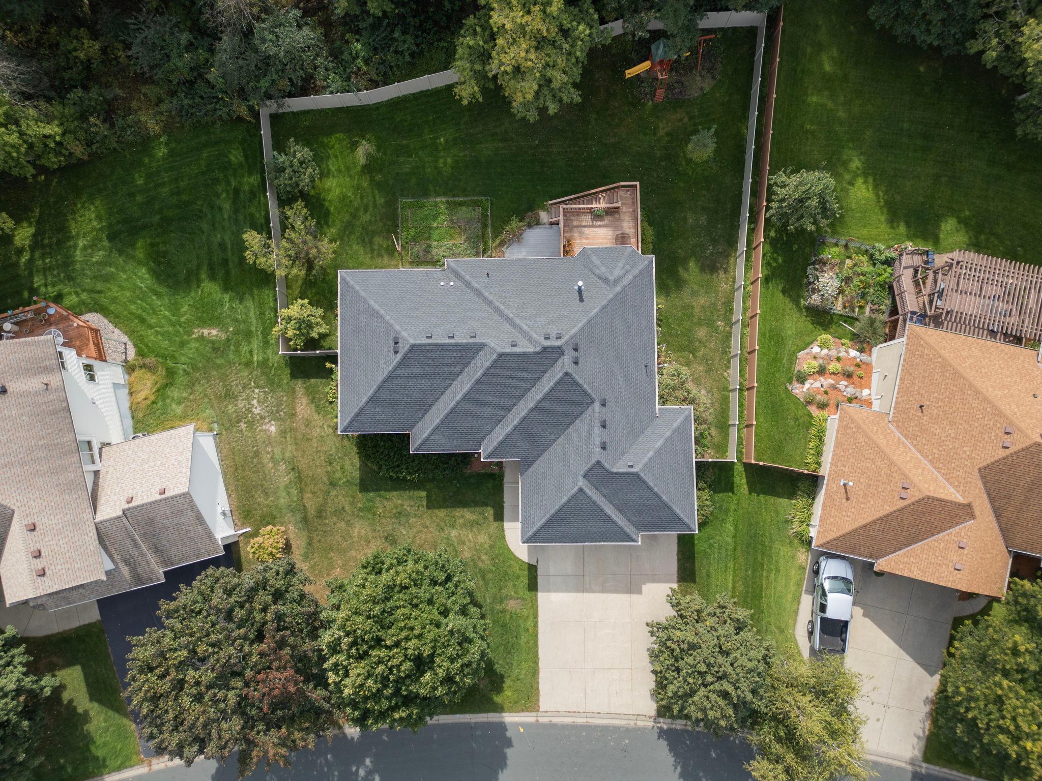 1789 Windsor Drive S