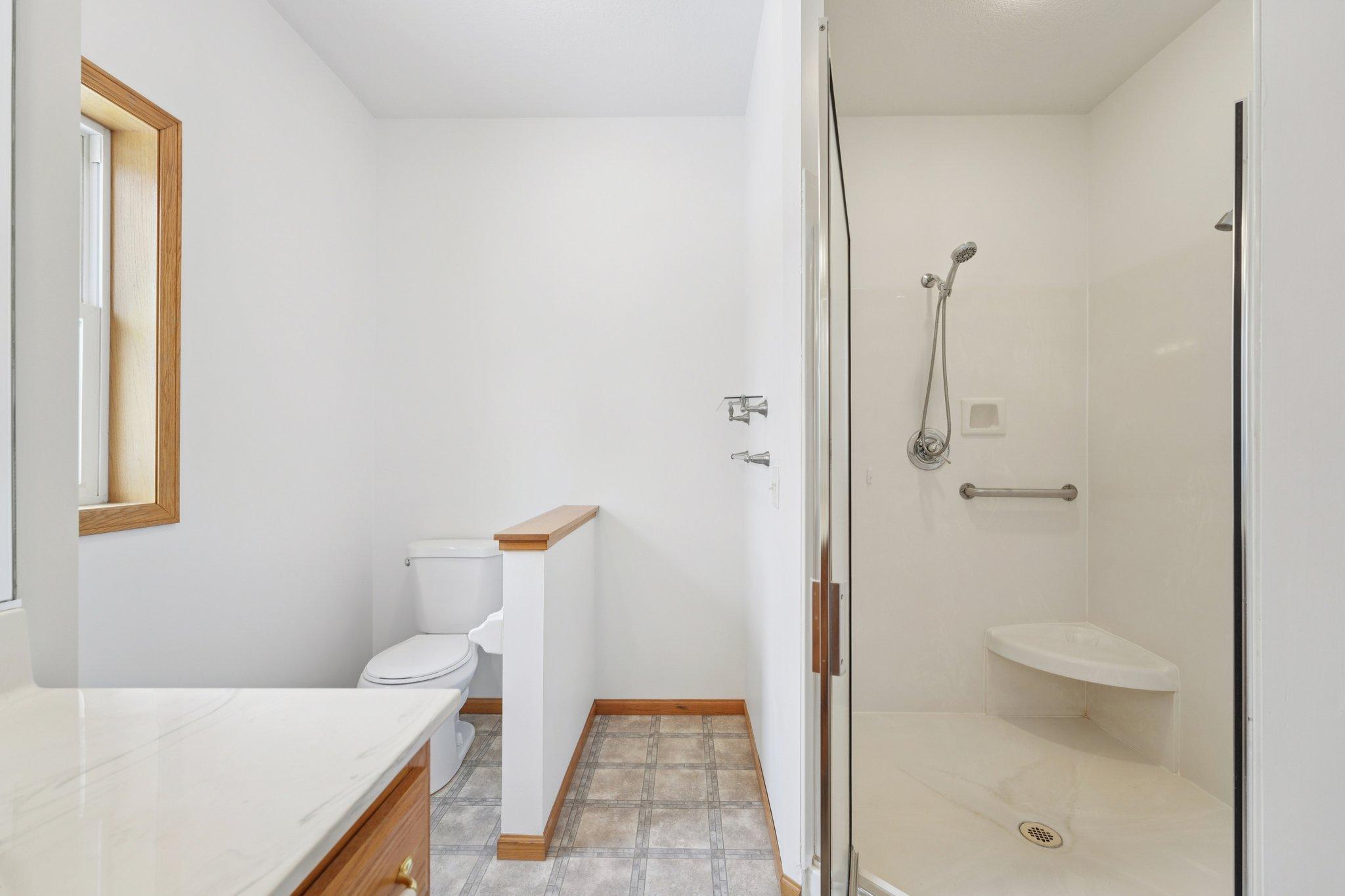 1789 Windsor Drive S