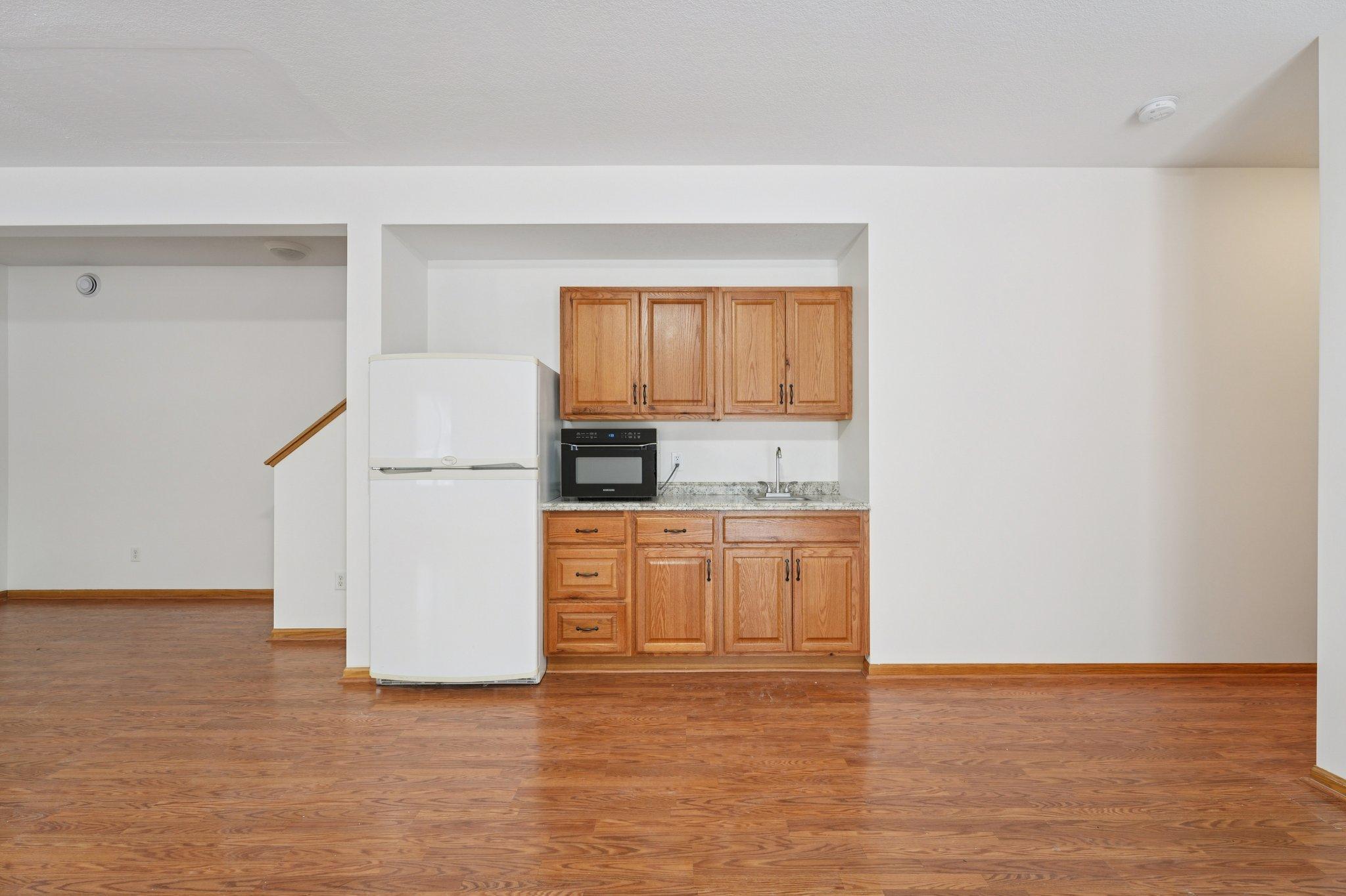 1789 Windsor Drive S