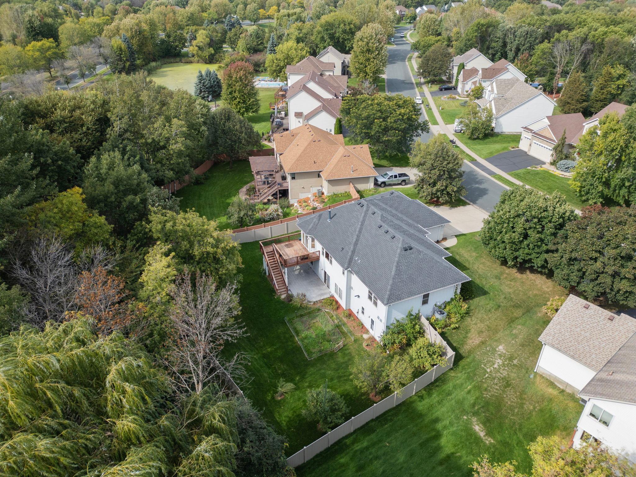 1789 Windsor Drive S