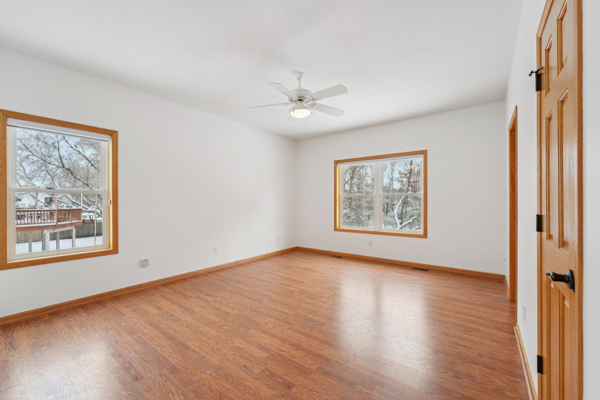 1789 Windsor Drive S