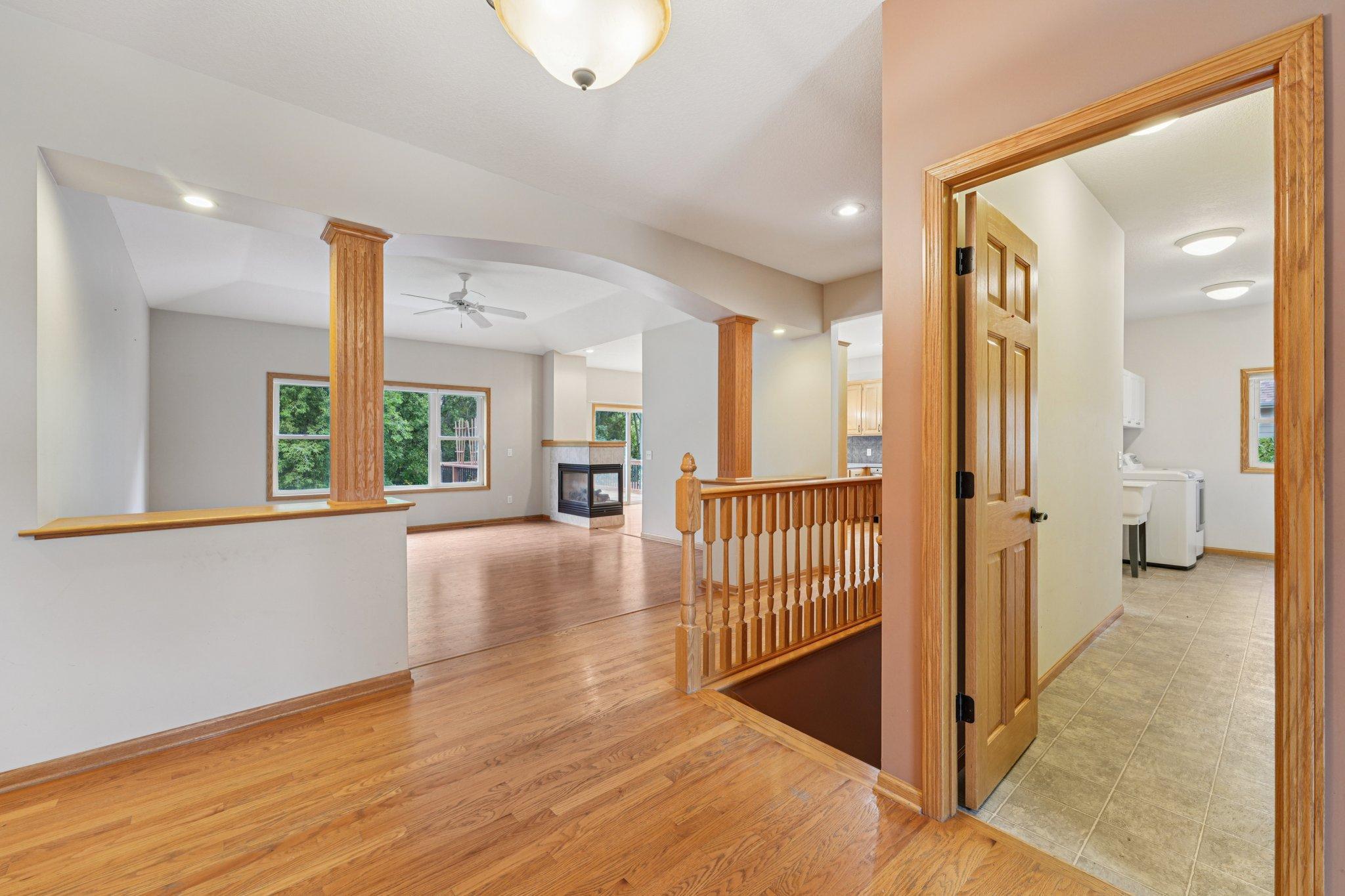 1789 Windsor Drive S