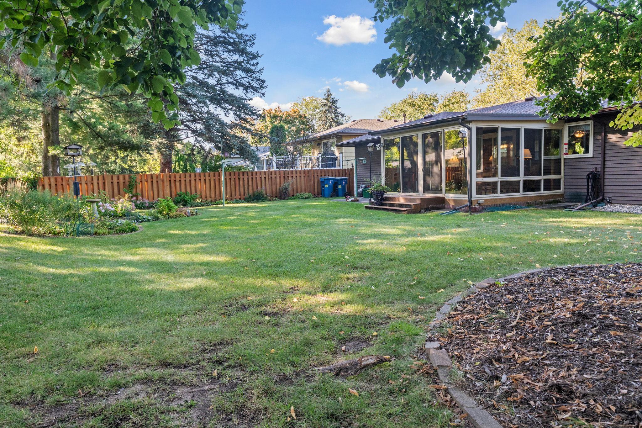 2994 Mary Street