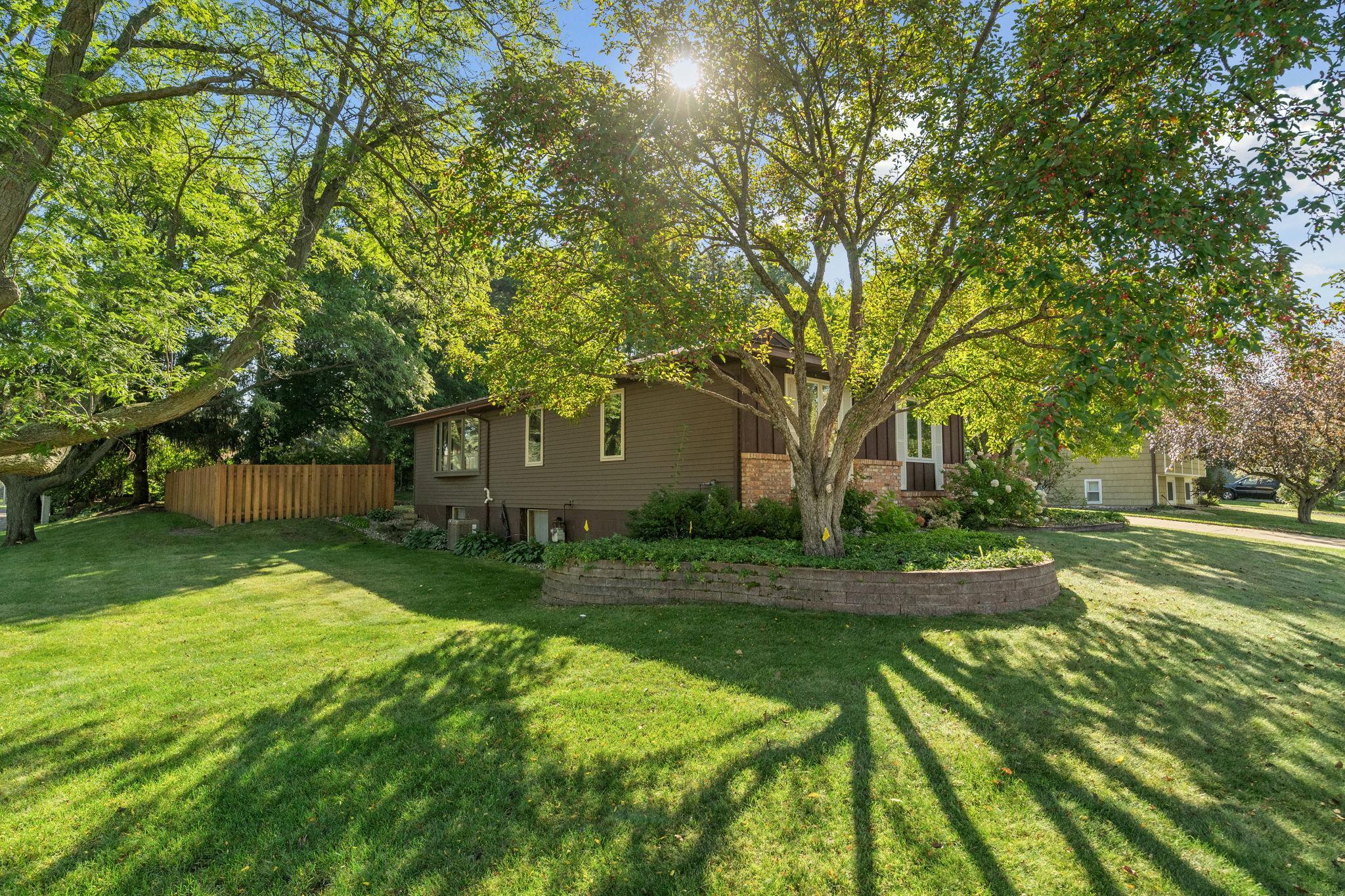 2994 Mary Street