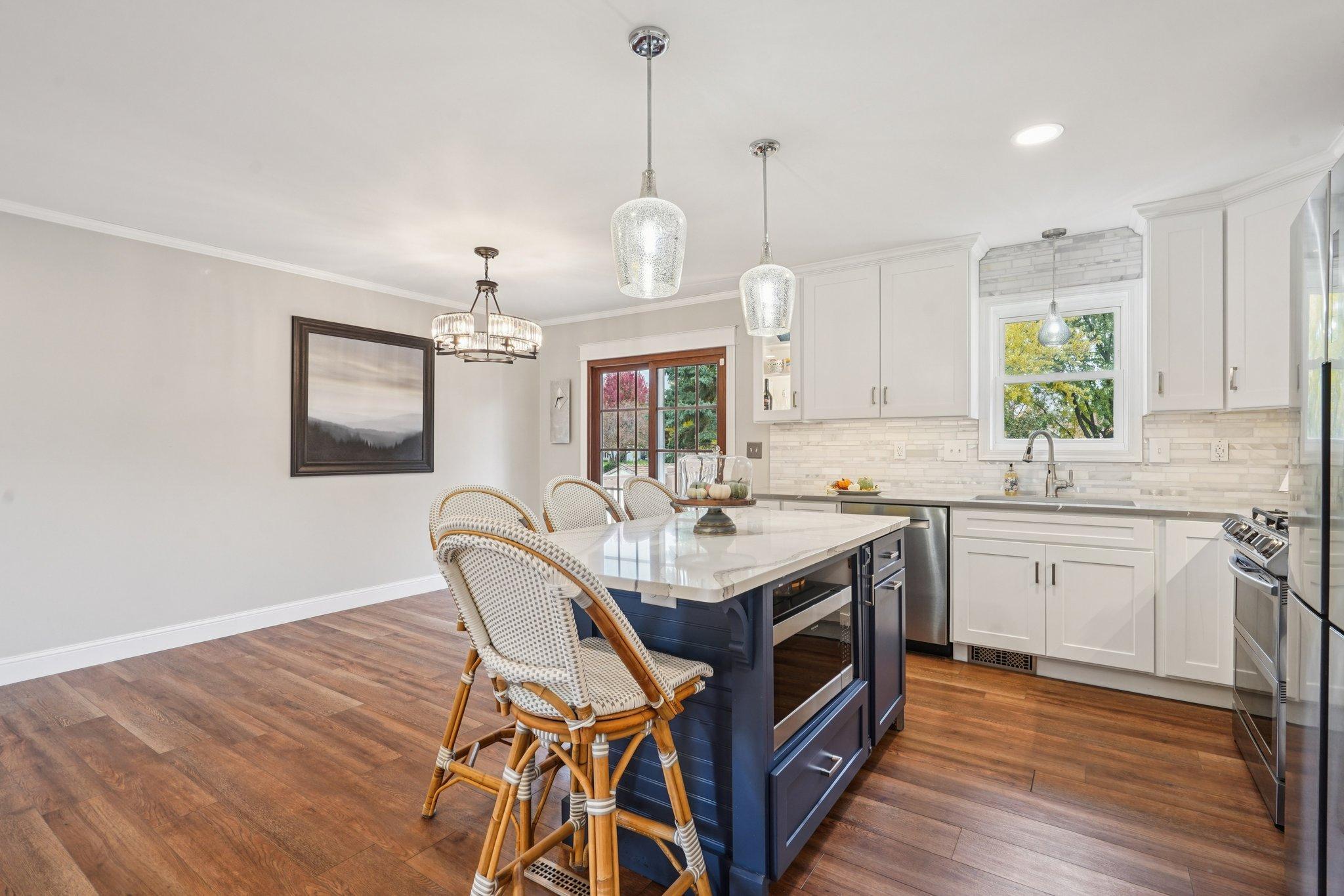 1425 Hickory Trail