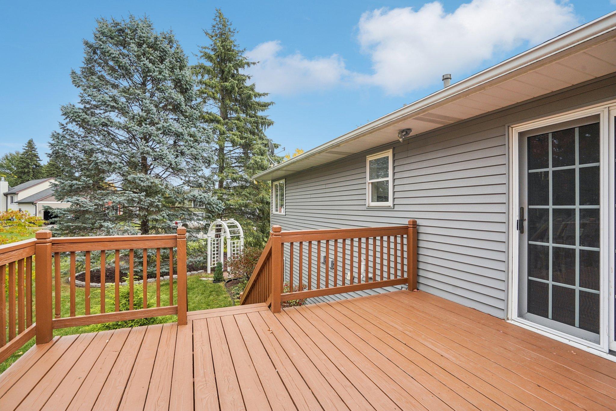 1425 Hickory Trail