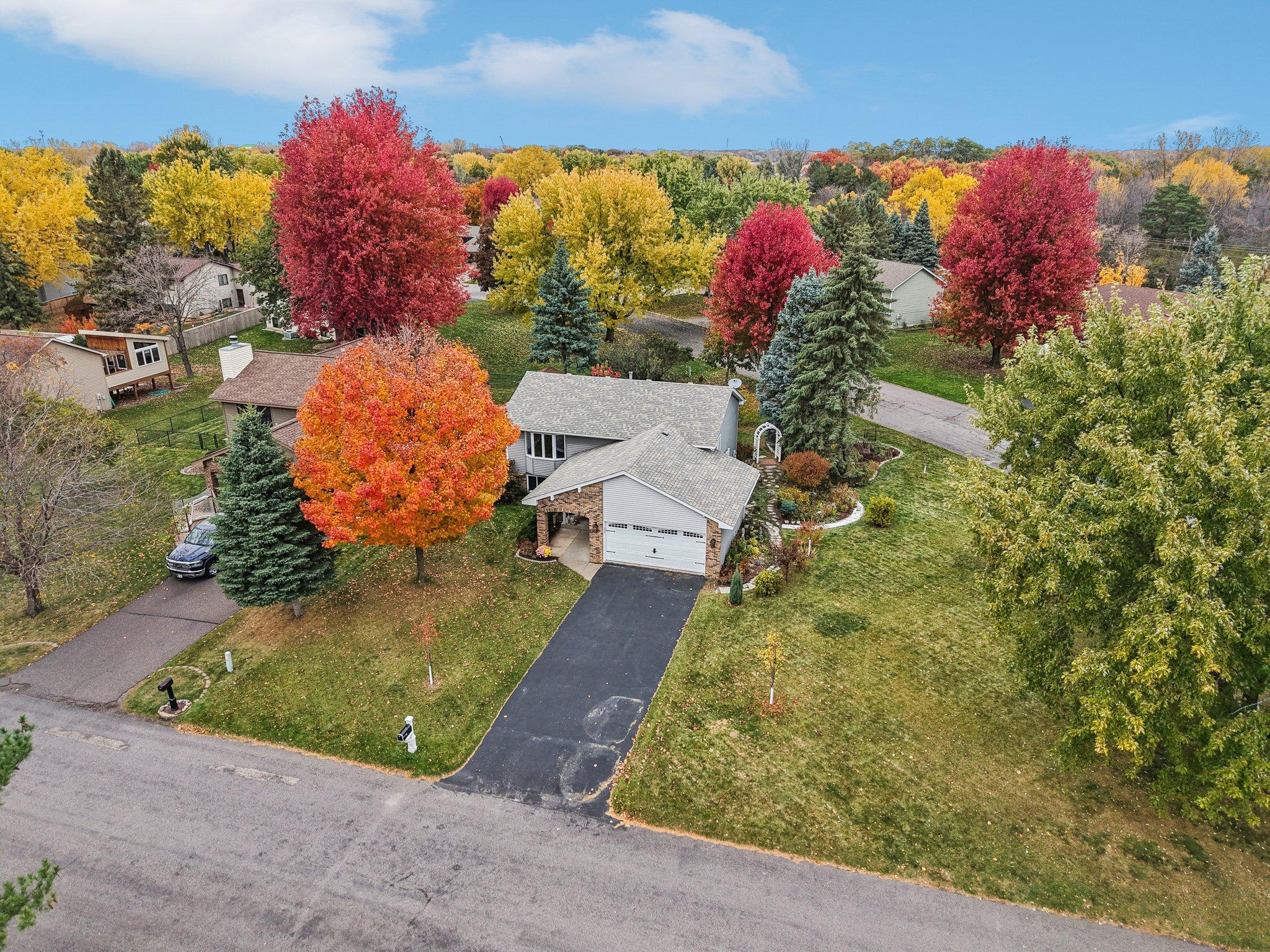 1425 Hickory Trail