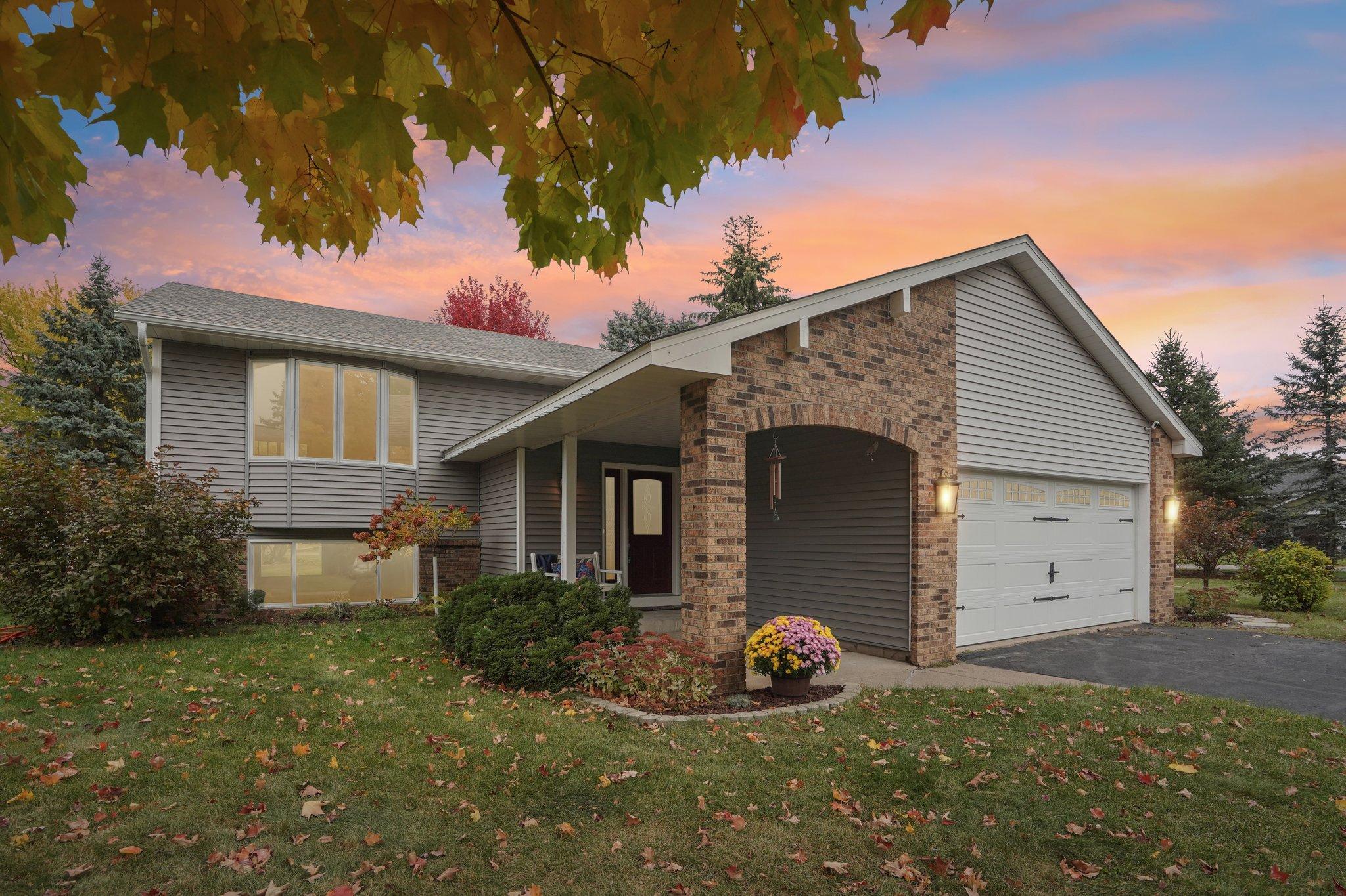 1425 Hickory Trail