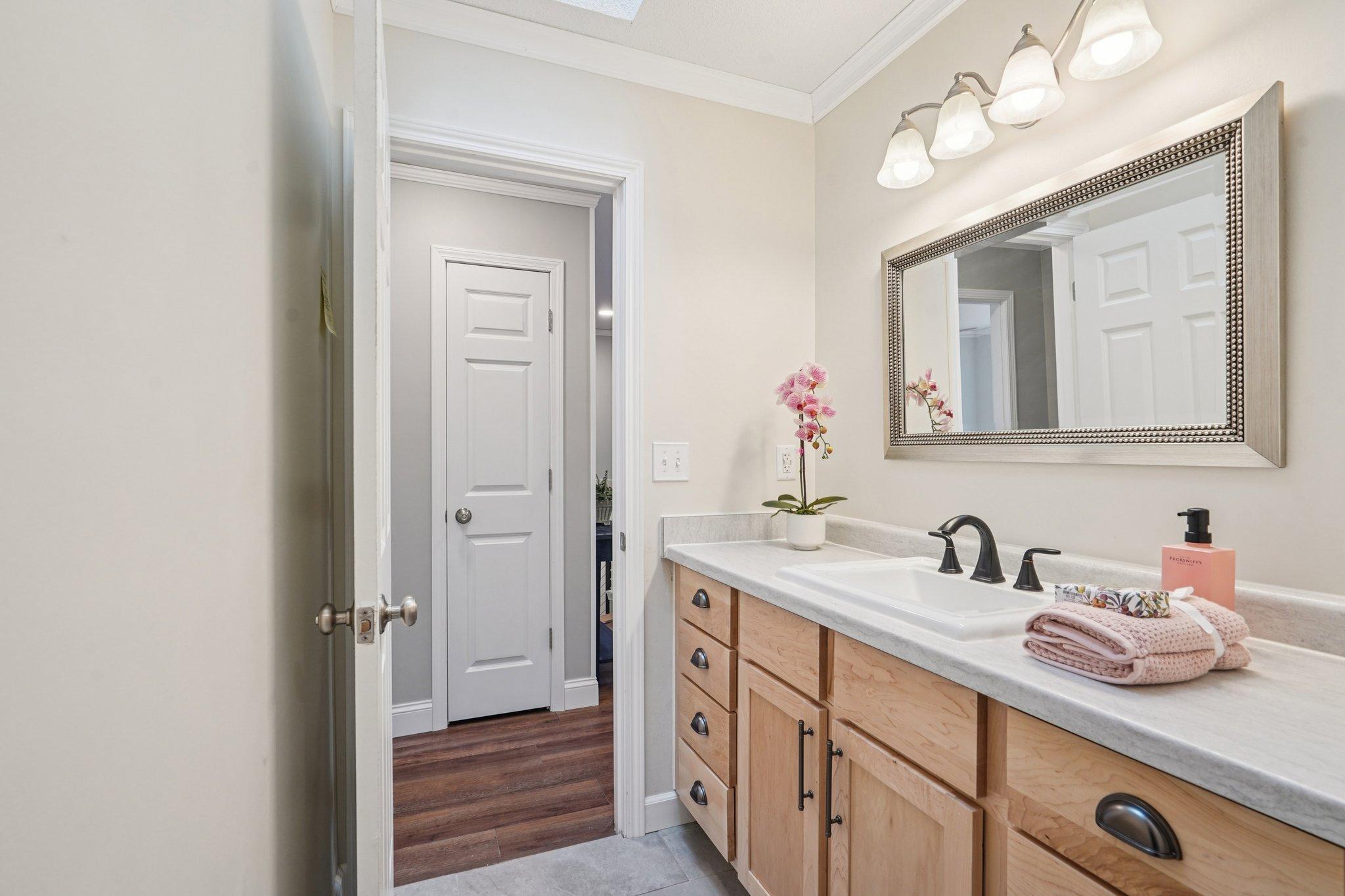 1425 Hickory Trail