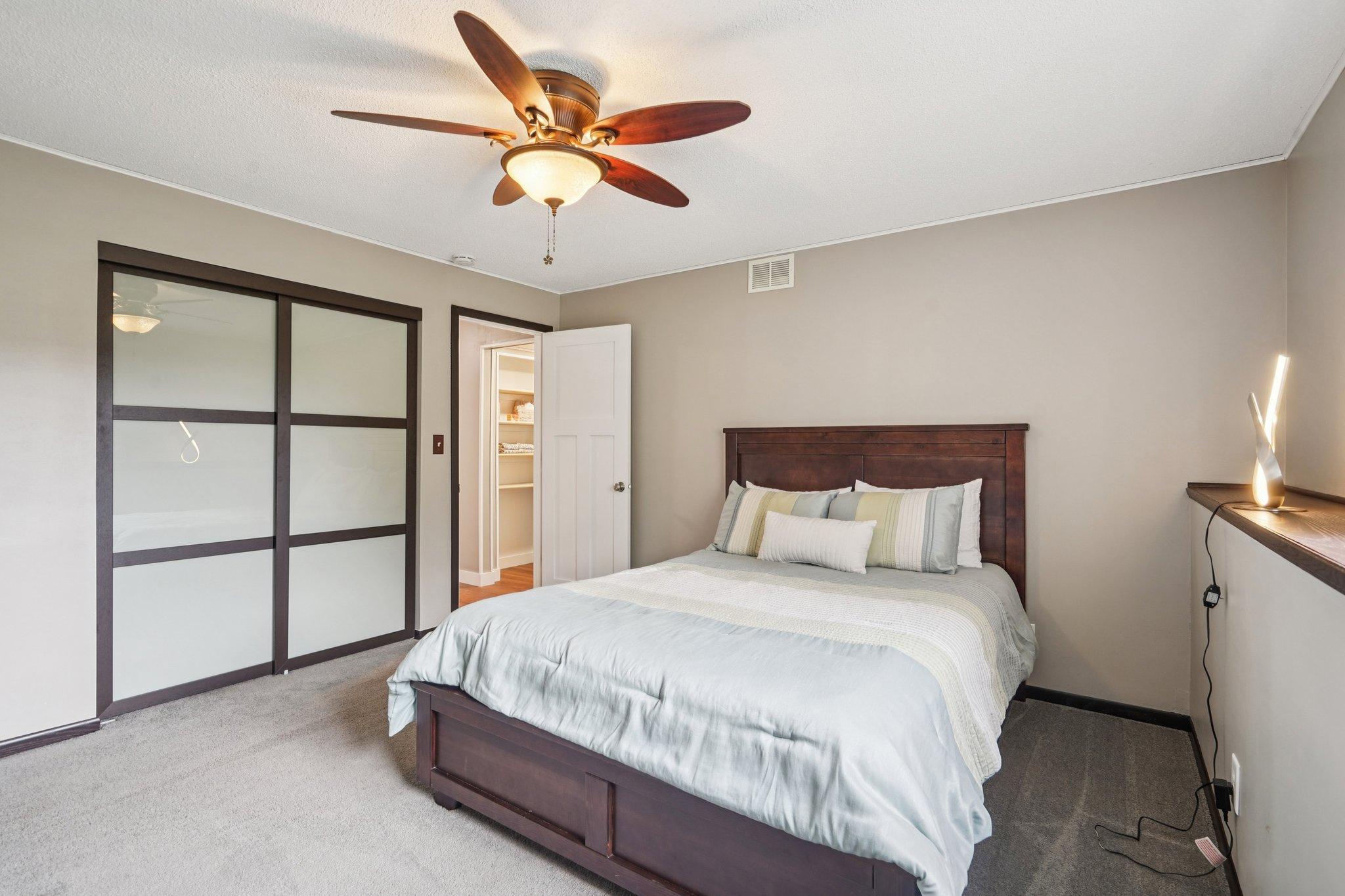1425 Hickory Trail
