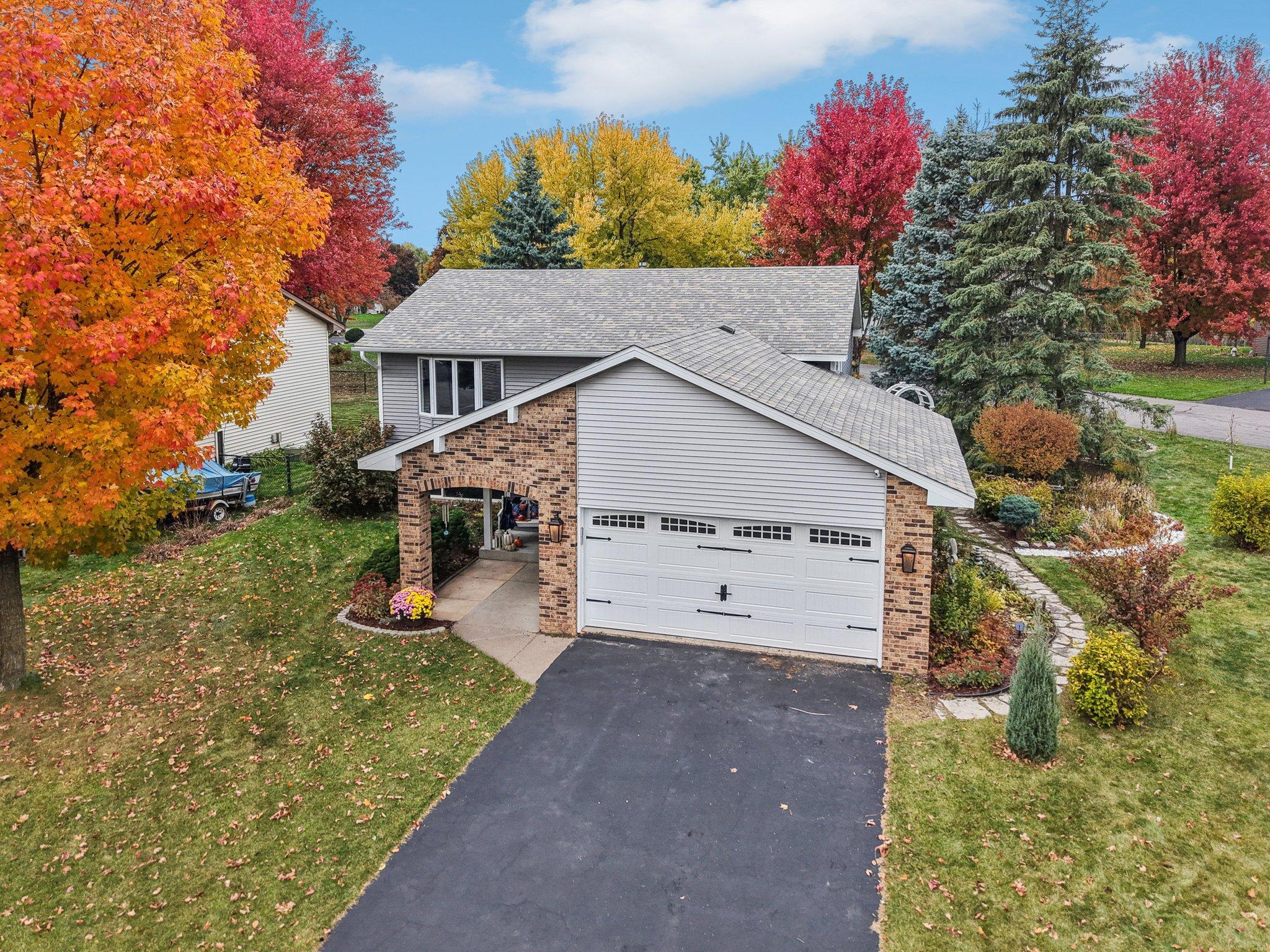 1425 Hickory Trail