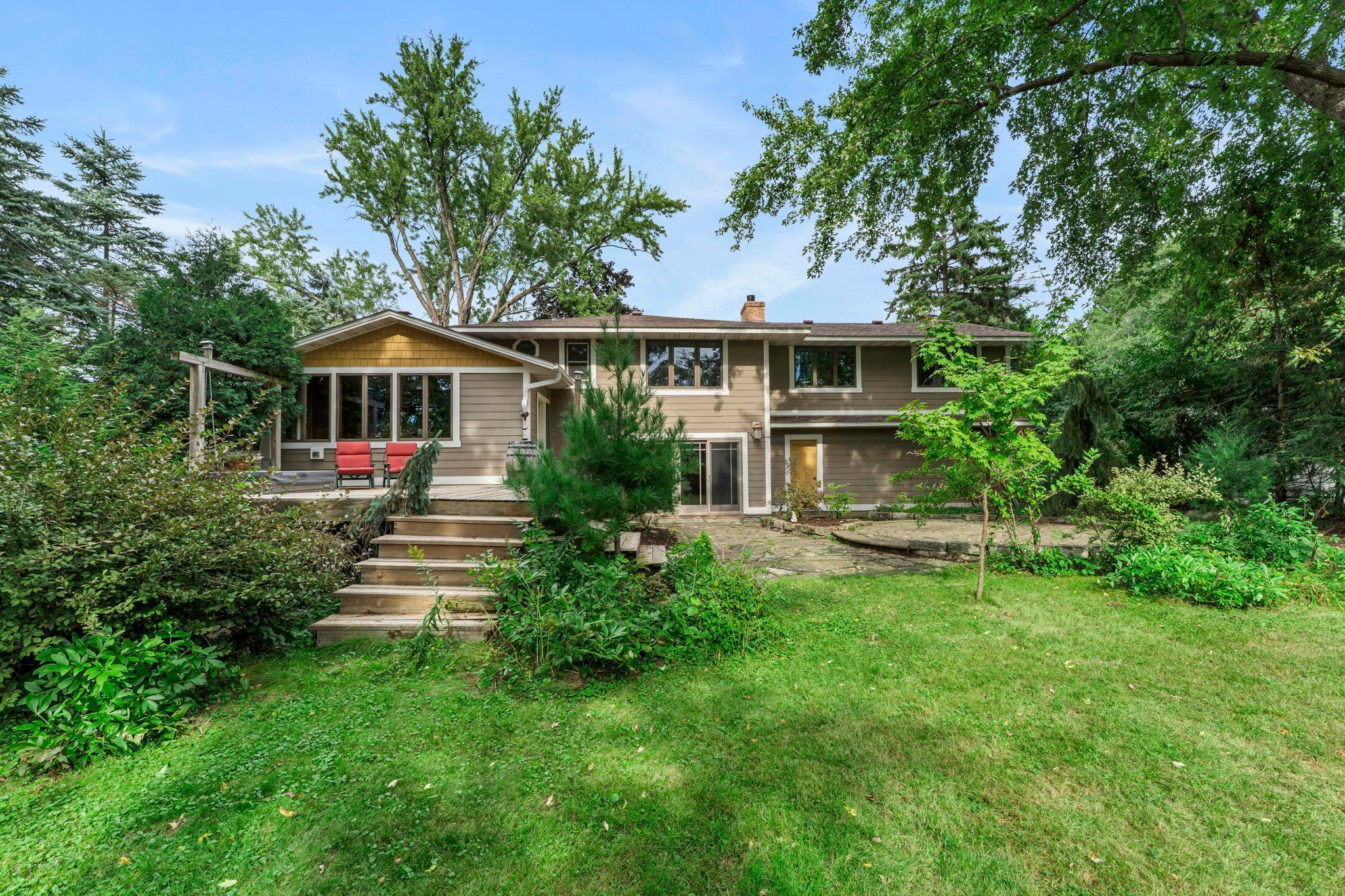 3396 Glen Oaks Avenue