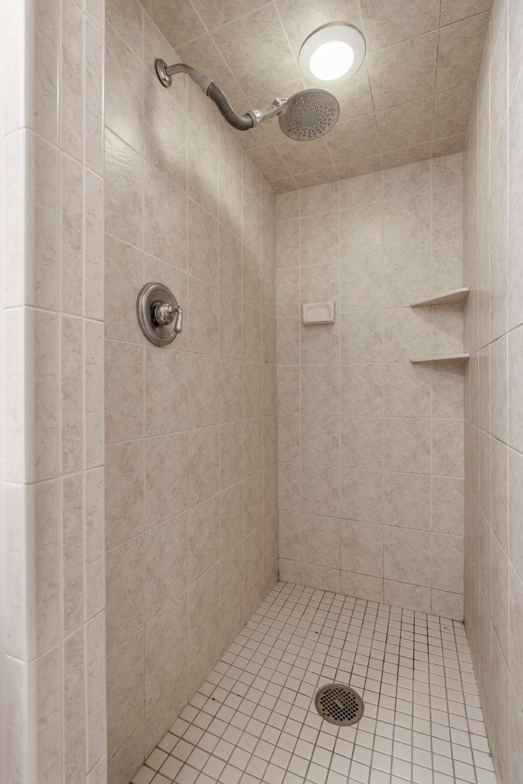 3396 Glen Oaks Avenue