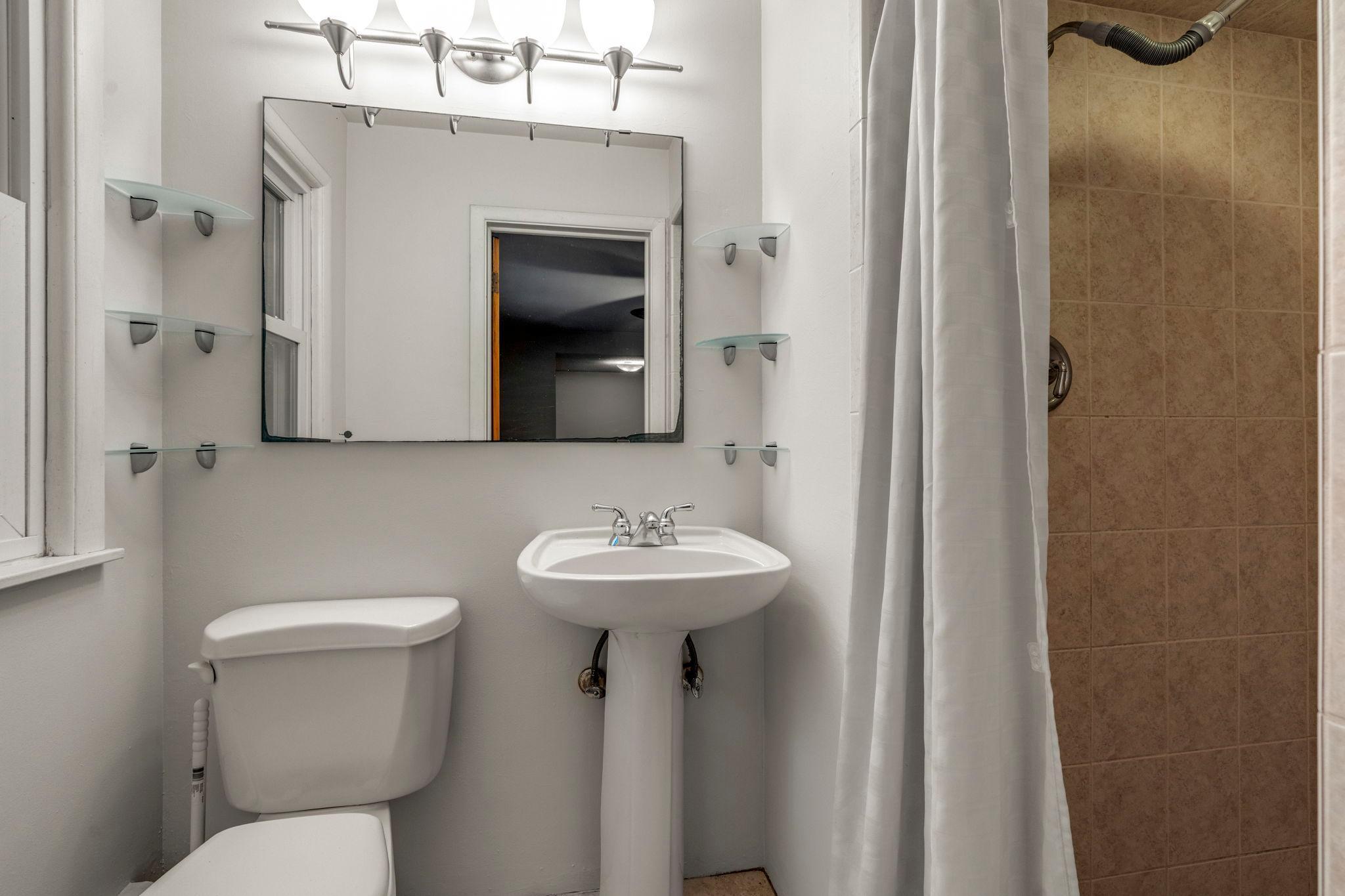 3396 Glen Oaks Avenue