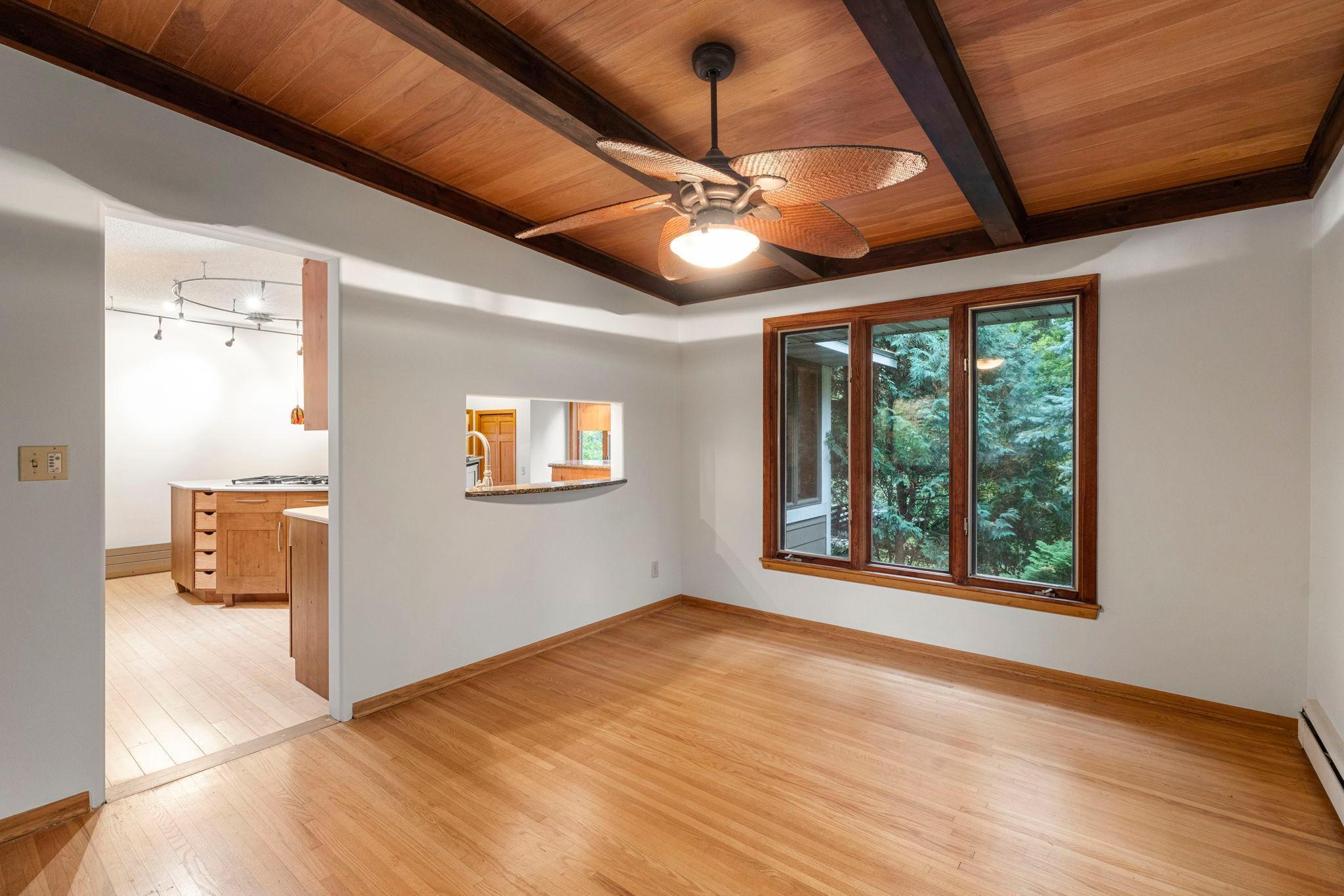 3396 Glen Oaks Avenue