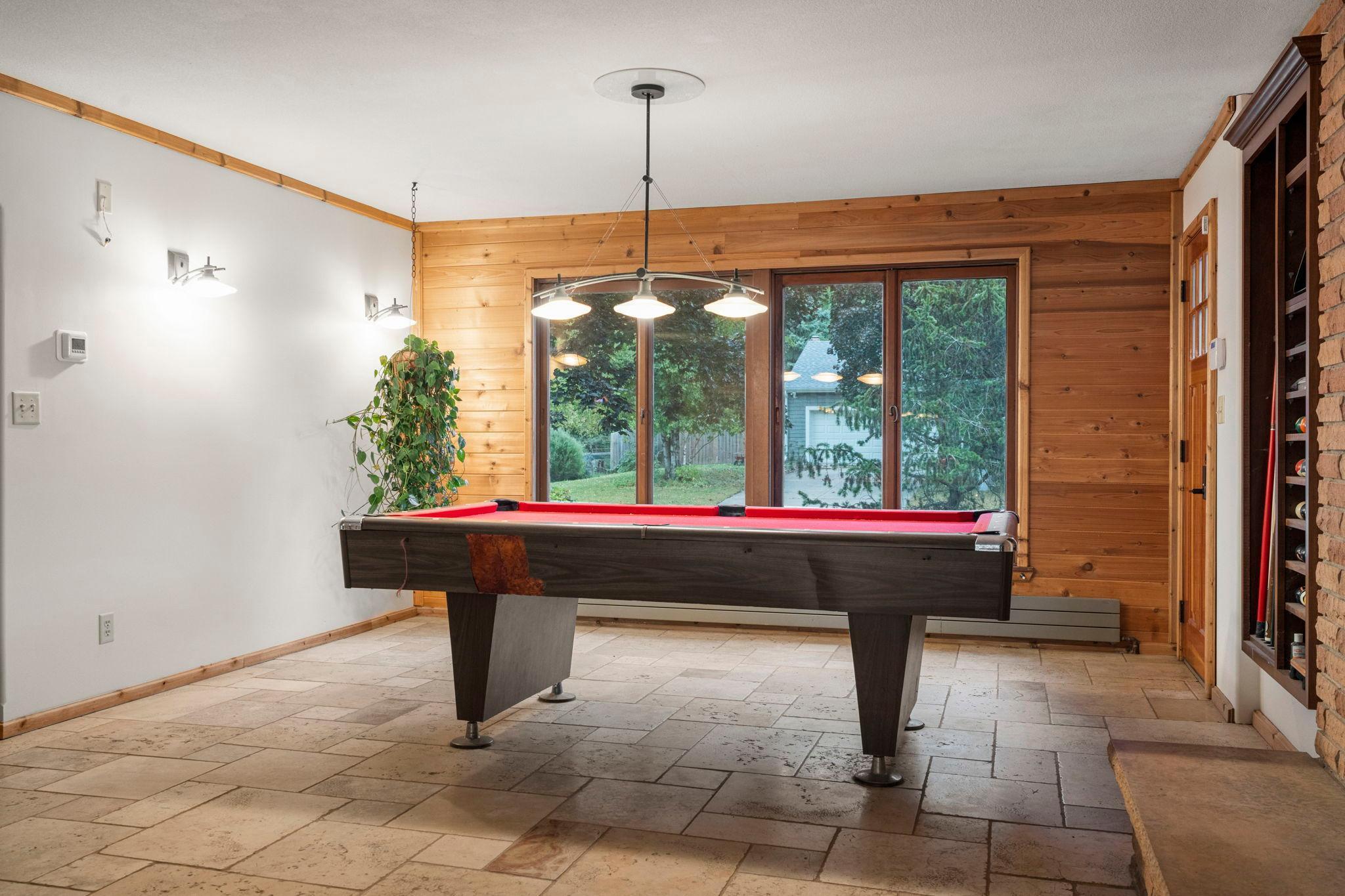 3396 Glen Oaks Avenue