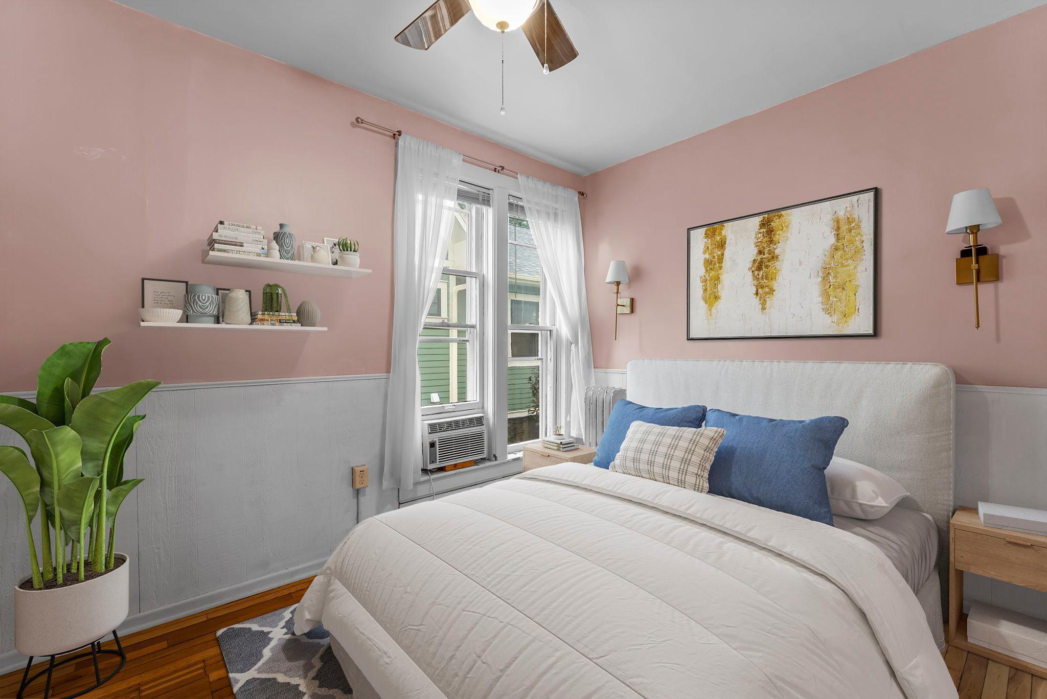 102 Western Avenue N Unit: 4