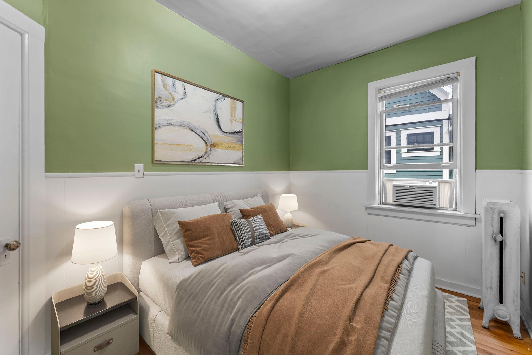 102 Western Avenue N Unit: 4