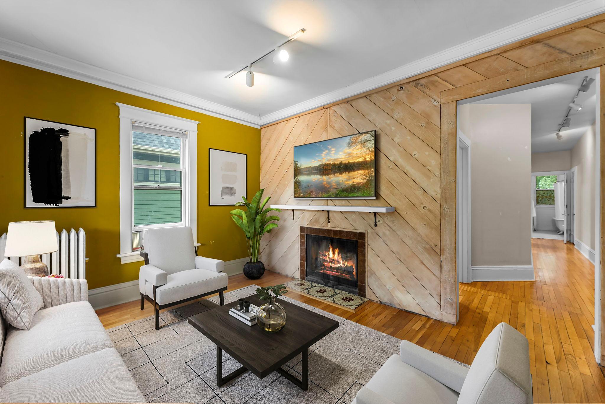 102 Western Avenue N Unit: 4