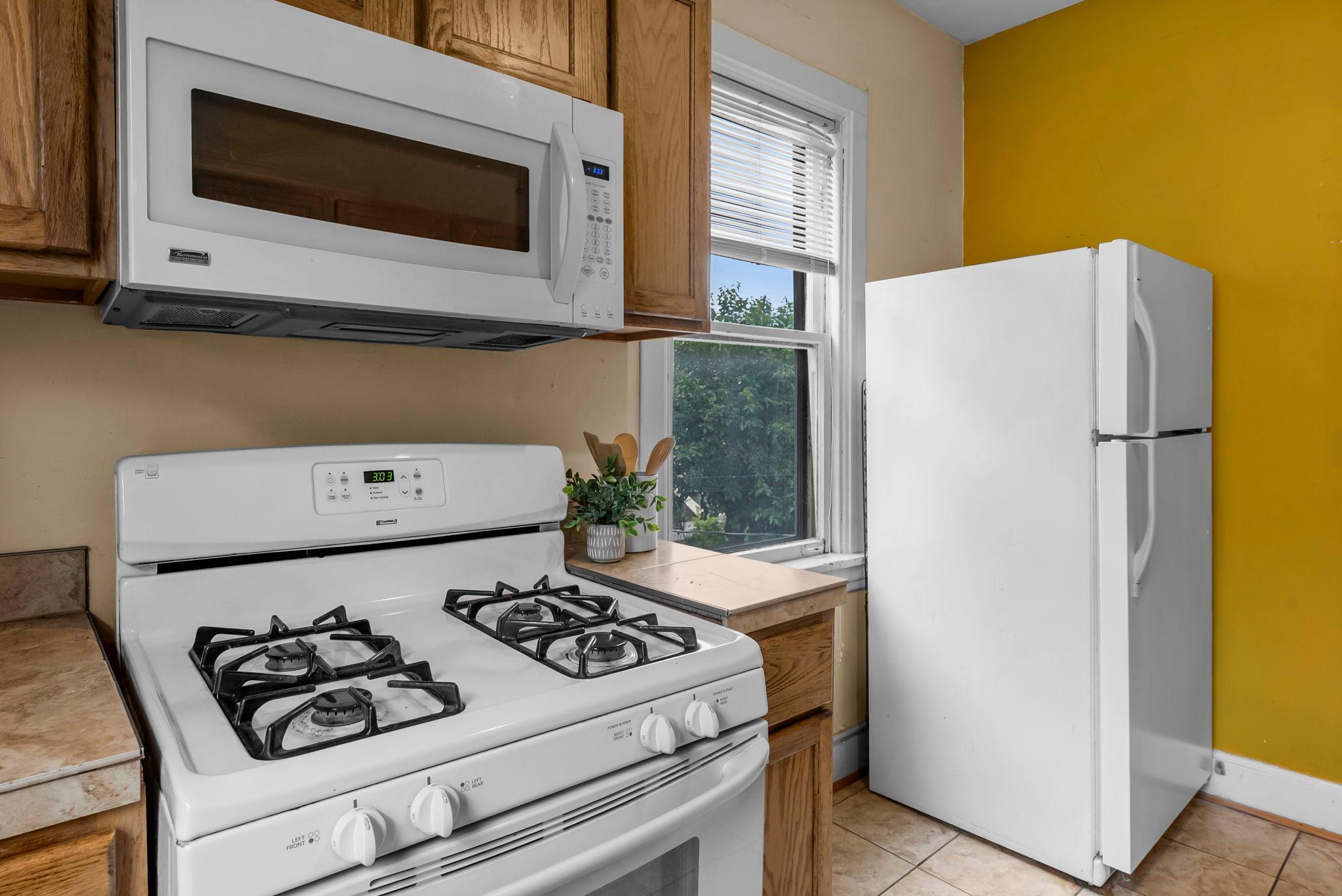 102 Western Avenue N Unit: 4