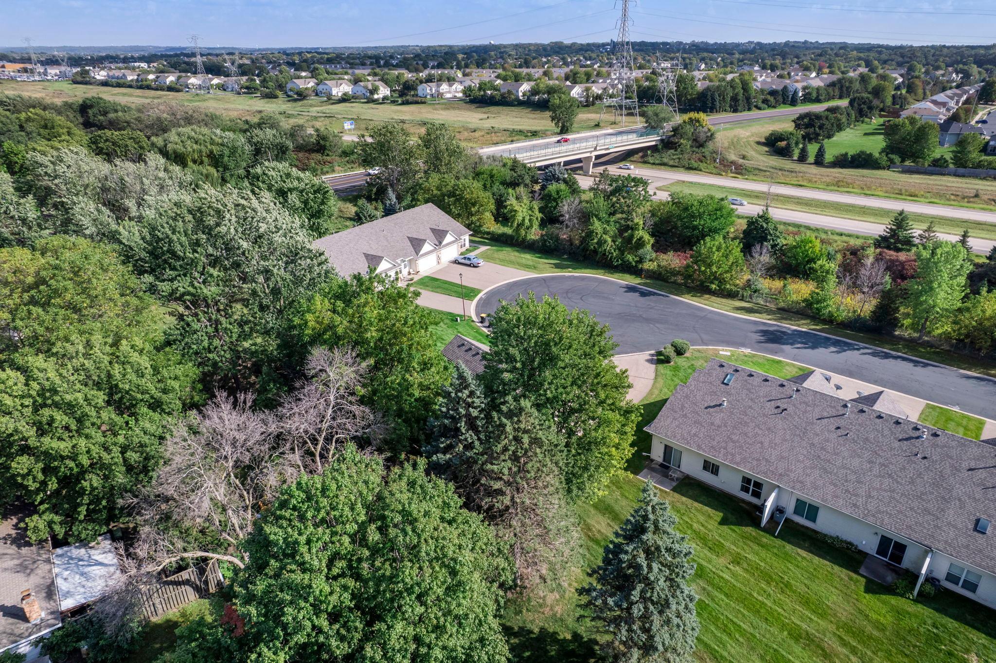 291 Appleblossom Lane E