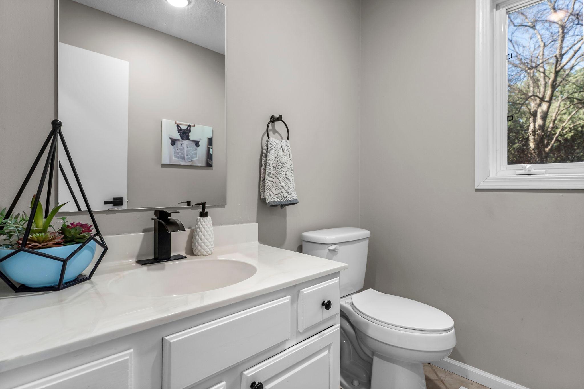 291 Appleblossom Lane E