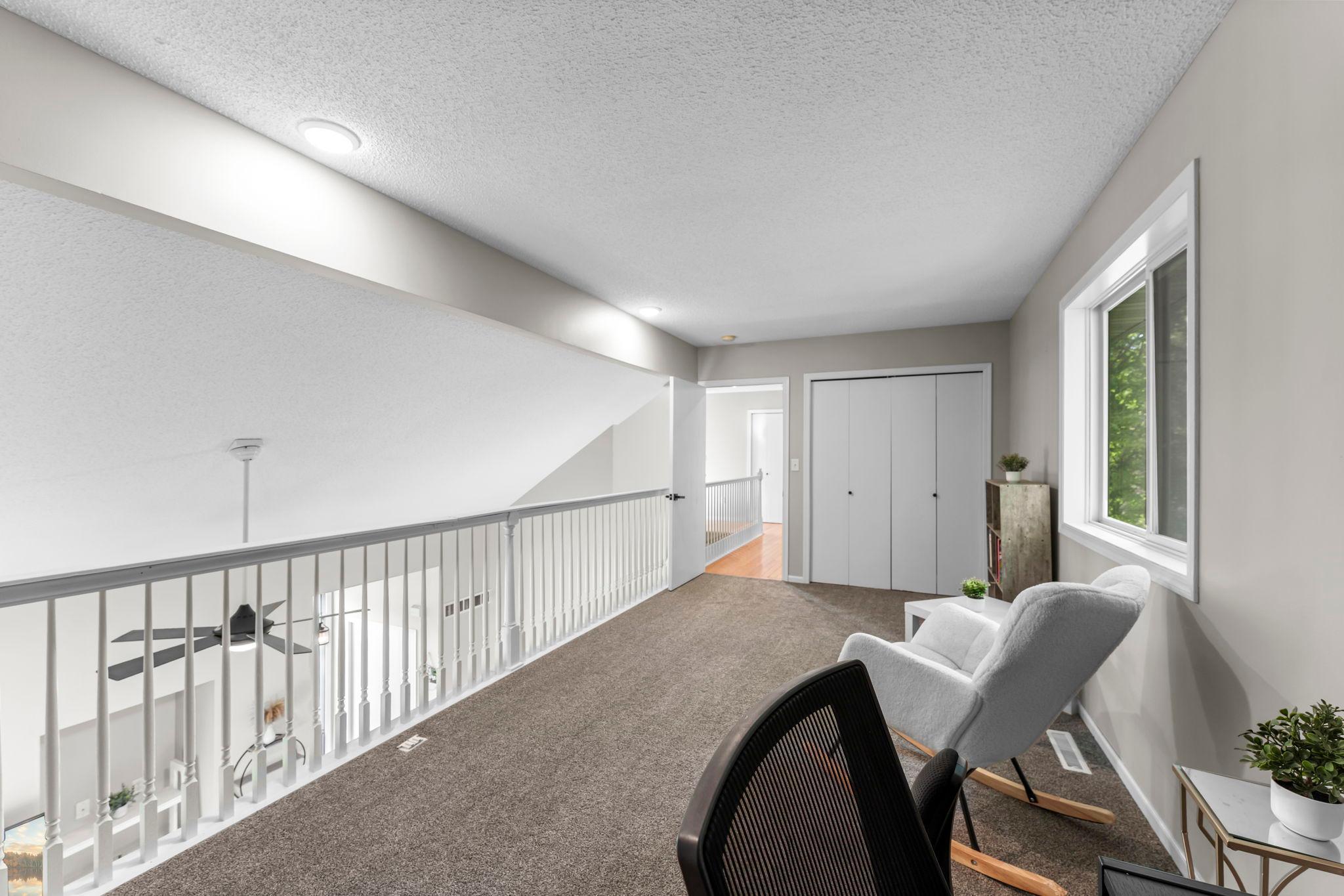 291 Appleblossom Lane E