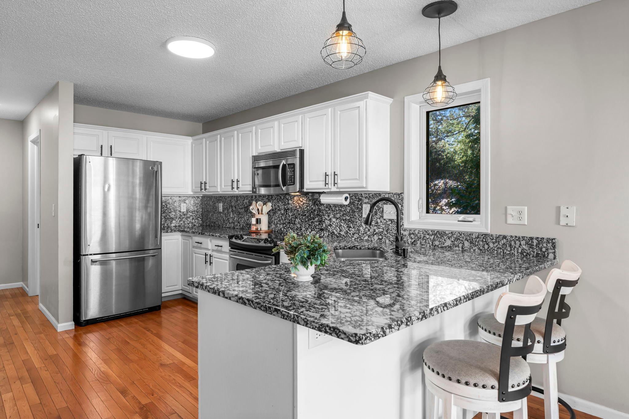 291 Appleblossom Lane E