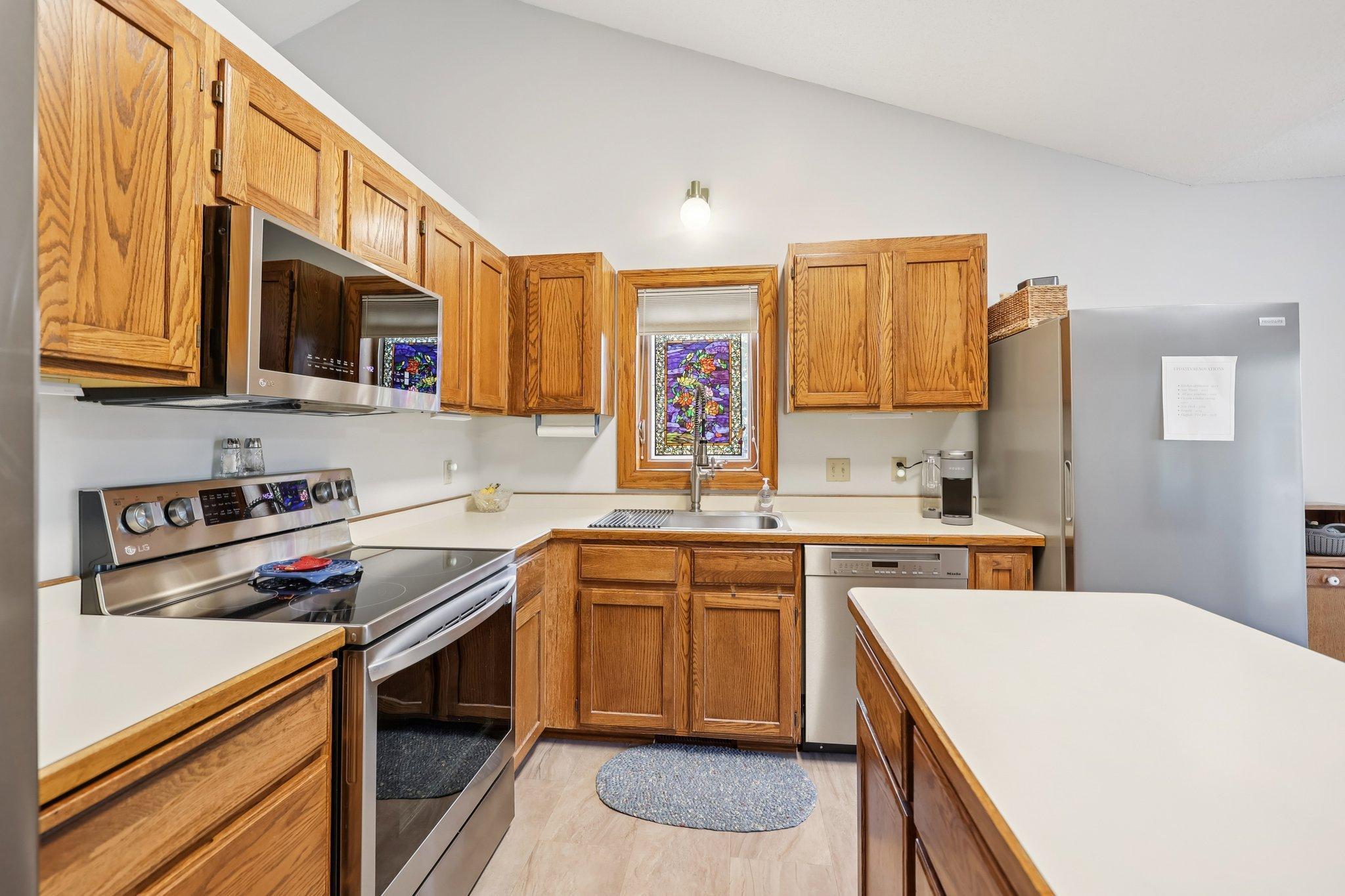 14053 Dartmouth Path