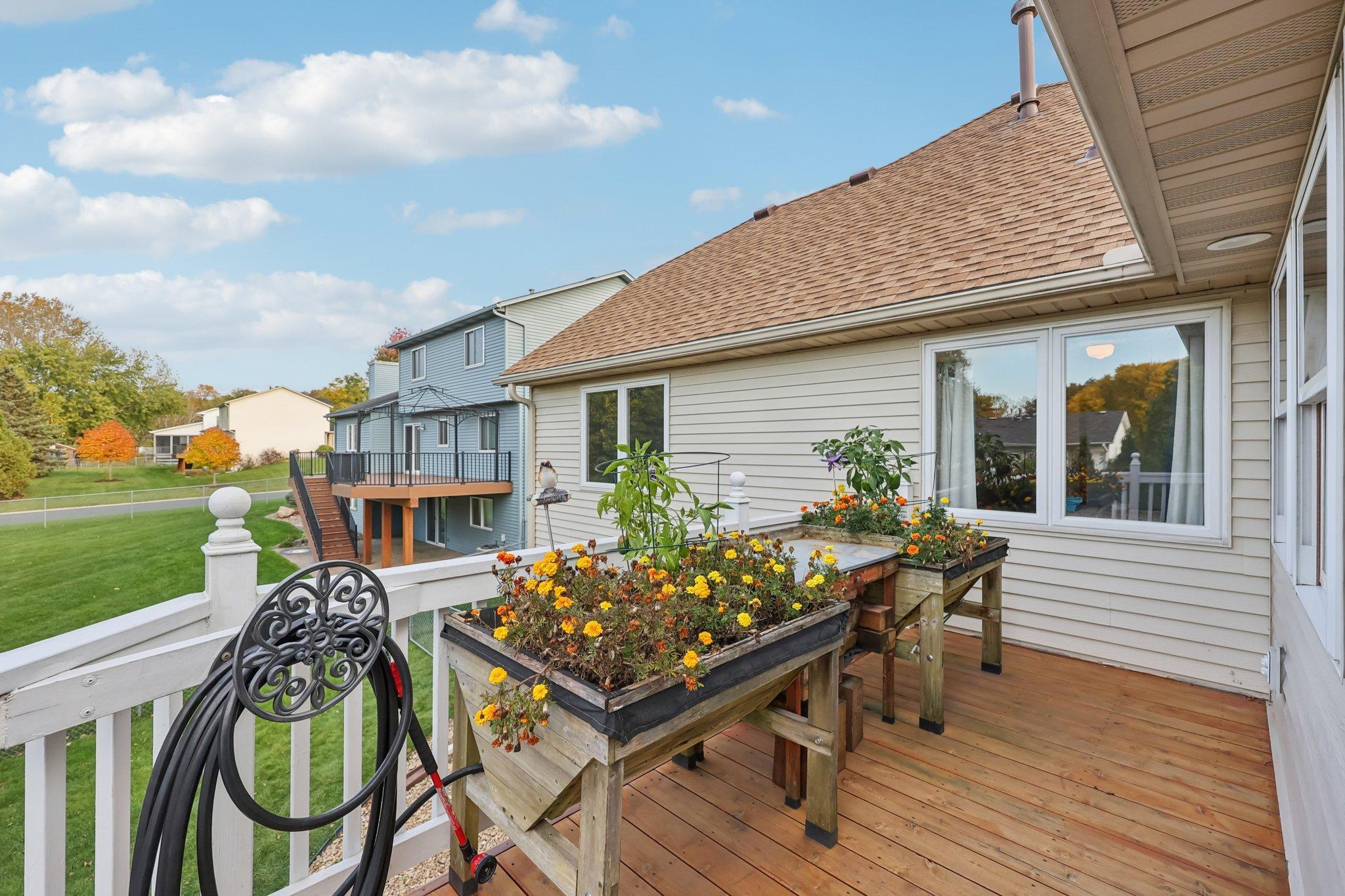 14053 Dartmouth Path