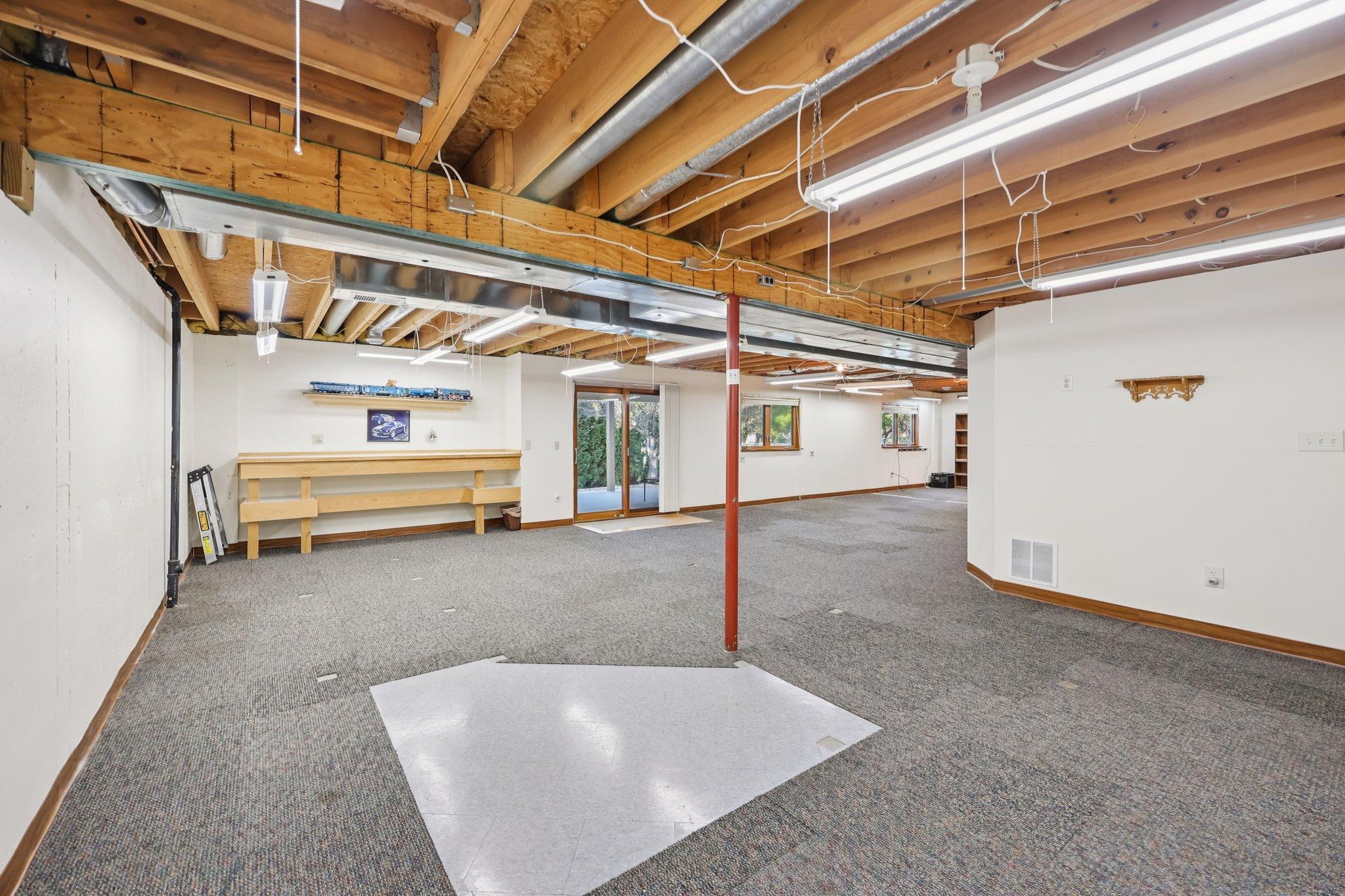 14053 Dartmouth Path
