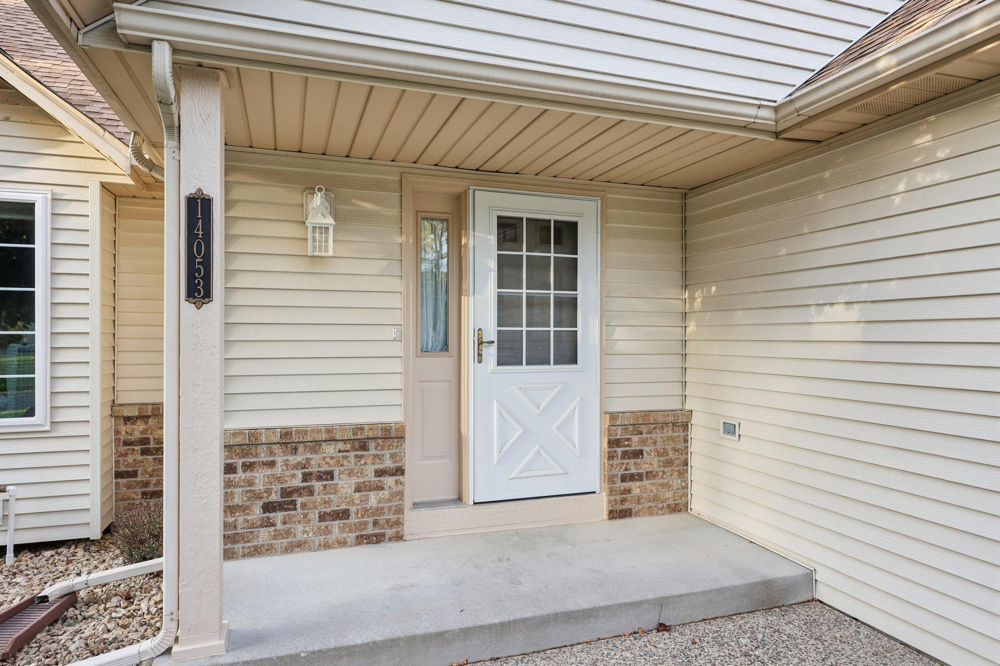 14053 Dartmouth Path